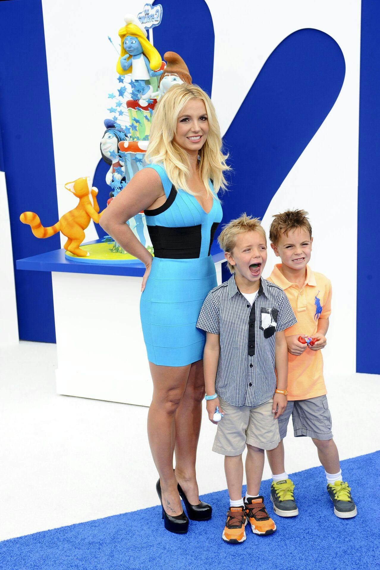 Britney med sønnerne Sean Preston og Jayden James i 2013. 