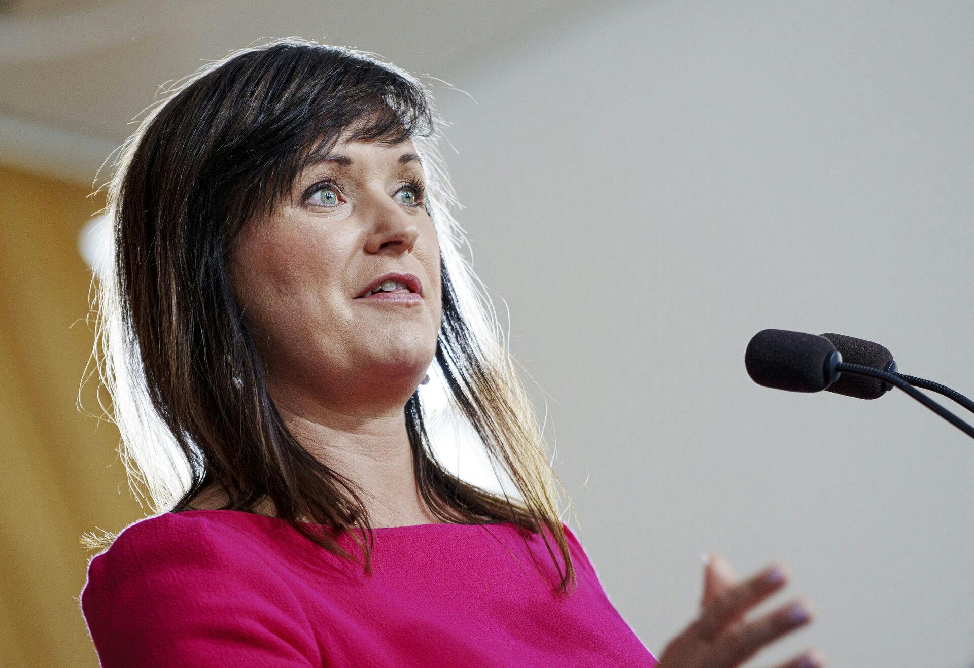 Sophie Løhde (V) fortæller, at ME-patienter har krav på den bedst mulige behandling.