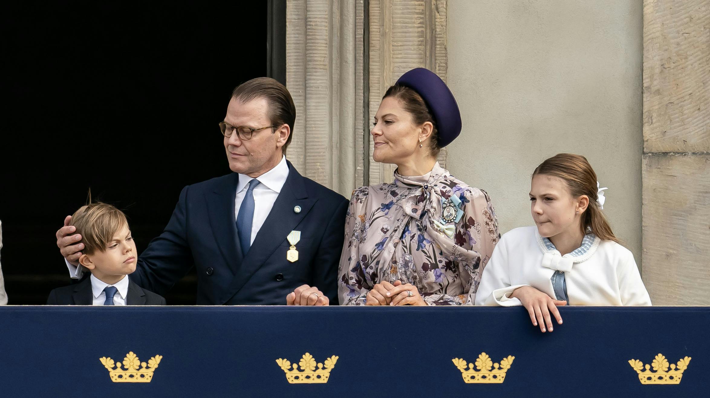 Kronprinsesse Victoria og prins Daniel ved Carl Gustafs 50-års regeringsjubilæum. Her var der så vidt vides ingen regelbrud.