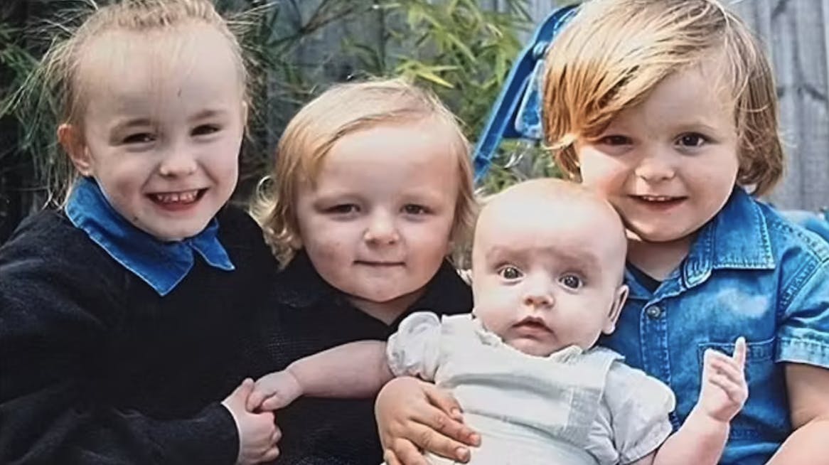 6-årige Mavis overlevede, men på hjerteskærende vis døde 3-årige Saige, 18 måneder gamle Ashlynn – og nu også 5-årige Isaac i flammerne. 