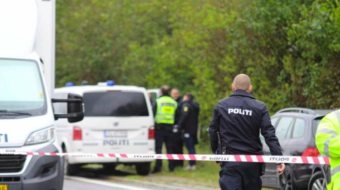 Politiet har dagen igennem arbejdet omkring hjemmet i det centrale Holstebro.