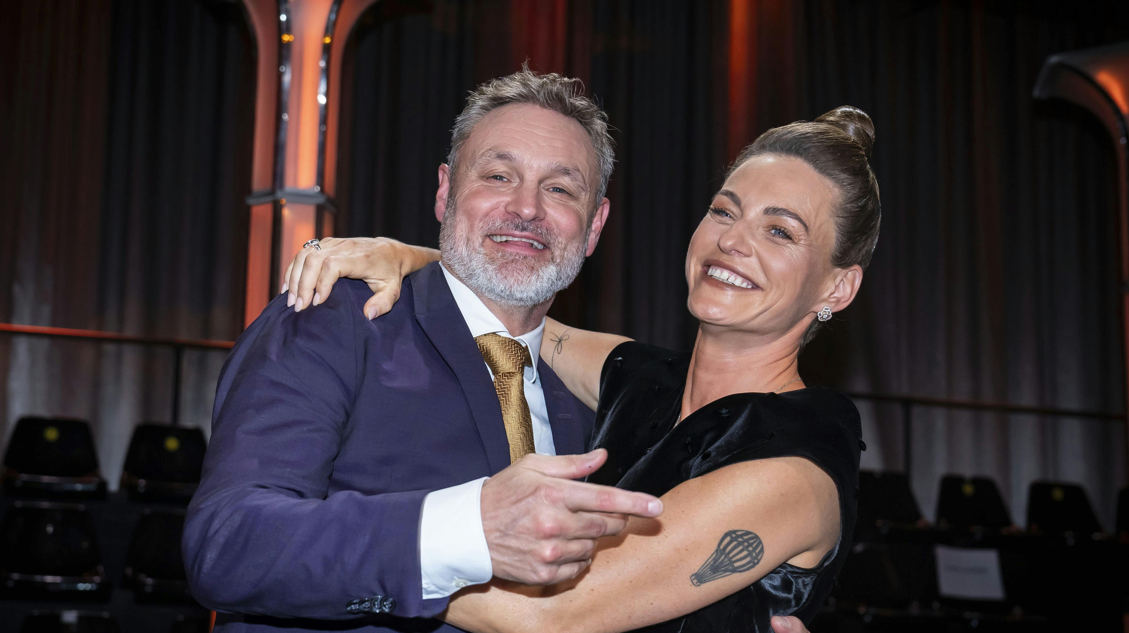 Sidste fredag var alt fryd og gammen, men influenza har senere ramt "Vild med dans"-vært Sarah Grünewald.