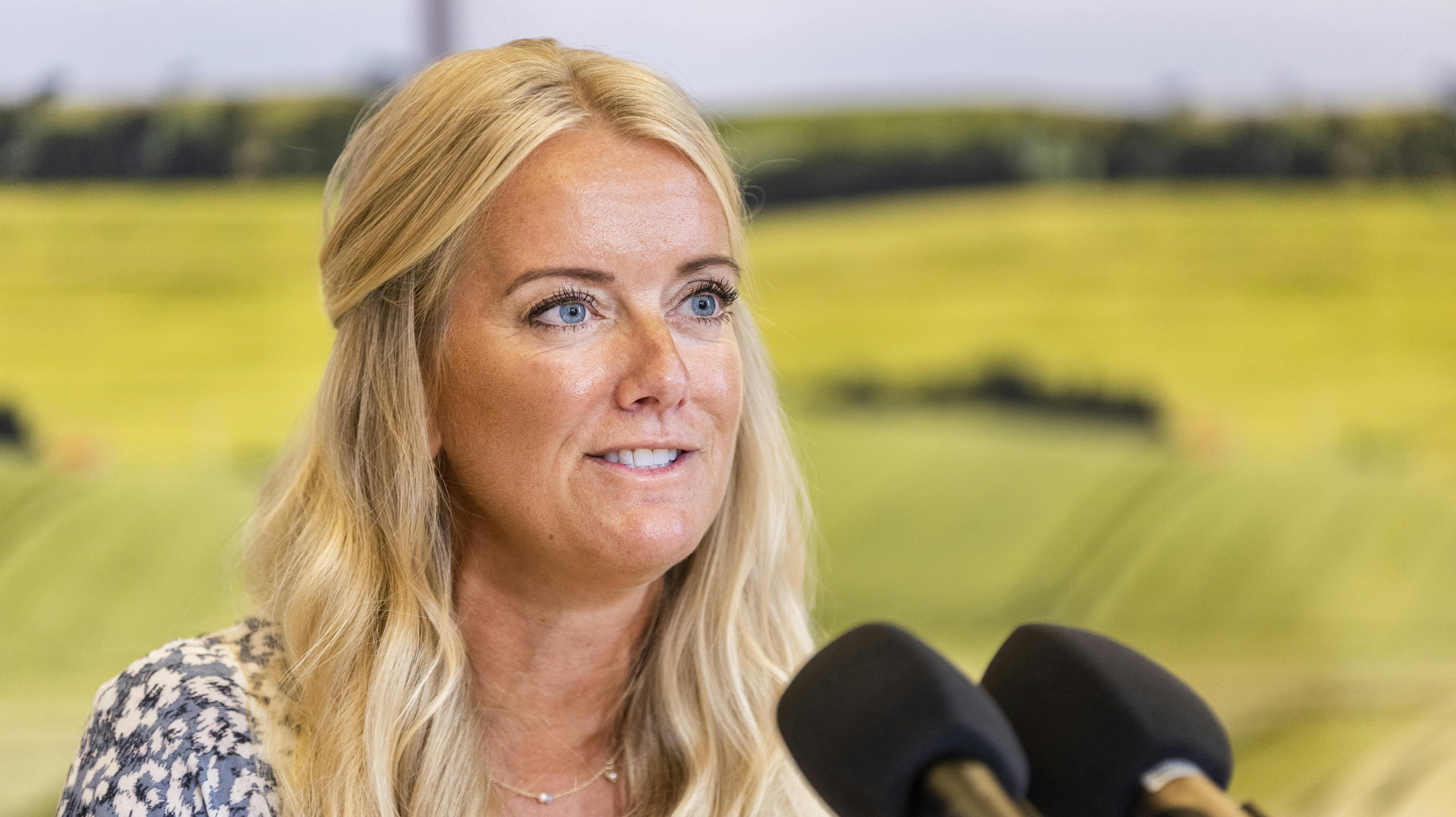 – Når jeg i dag igen stiller mig til rådighed som formand for Nye Borgerlige, så er det uden slutdato, siger hun i sin årstale.