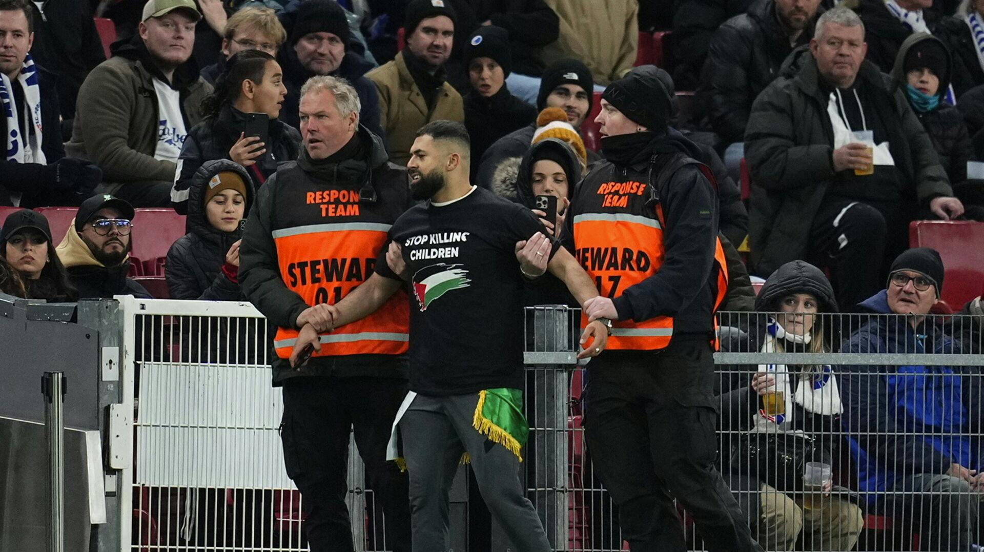 fardinmessi er komiker og influencer.