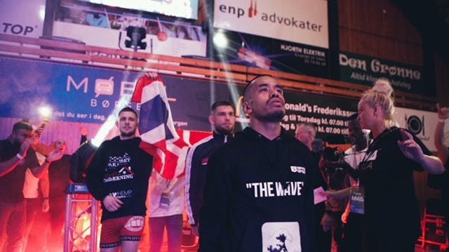 Dansk/Thailandske Mack kæmper lørdag om MMA GALLA-titlen i bantamweight mod engelske Declan Williams. 