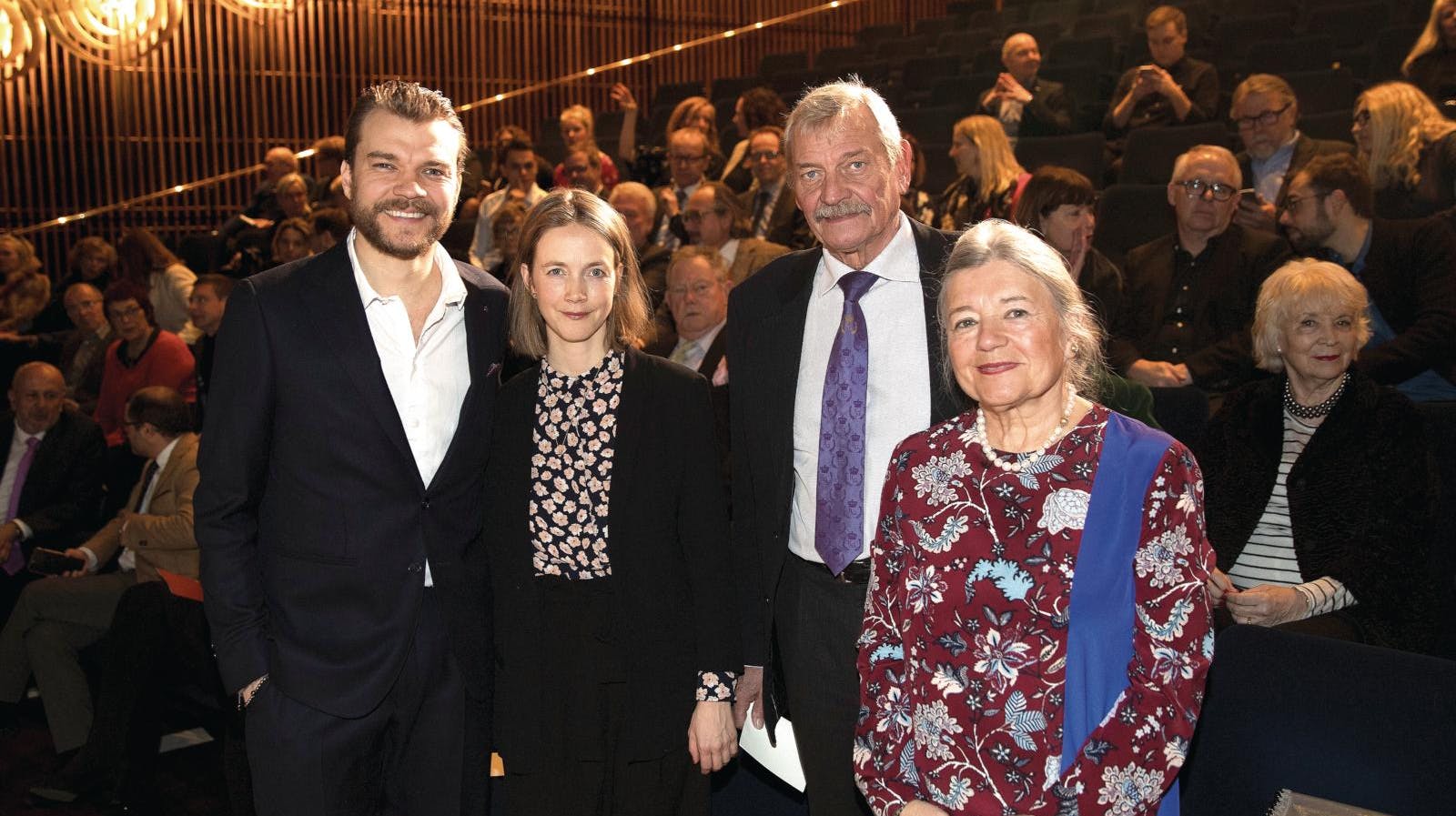 Patricia Asbæk (th.) og resten af familien fik et chok, da hun fandt ud af, hun havde en hel familie i Frankrig, hun aldrig havde hørt om.&nbsp;