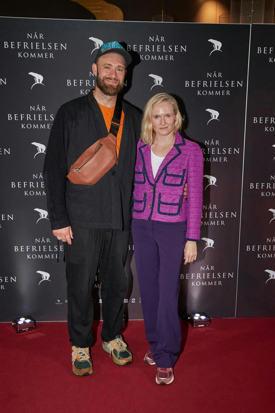 Skuespilleren har siden 2007 dannet par med Sophus Kirkeby Windeløv, 44, og i 2008 blev de gift.