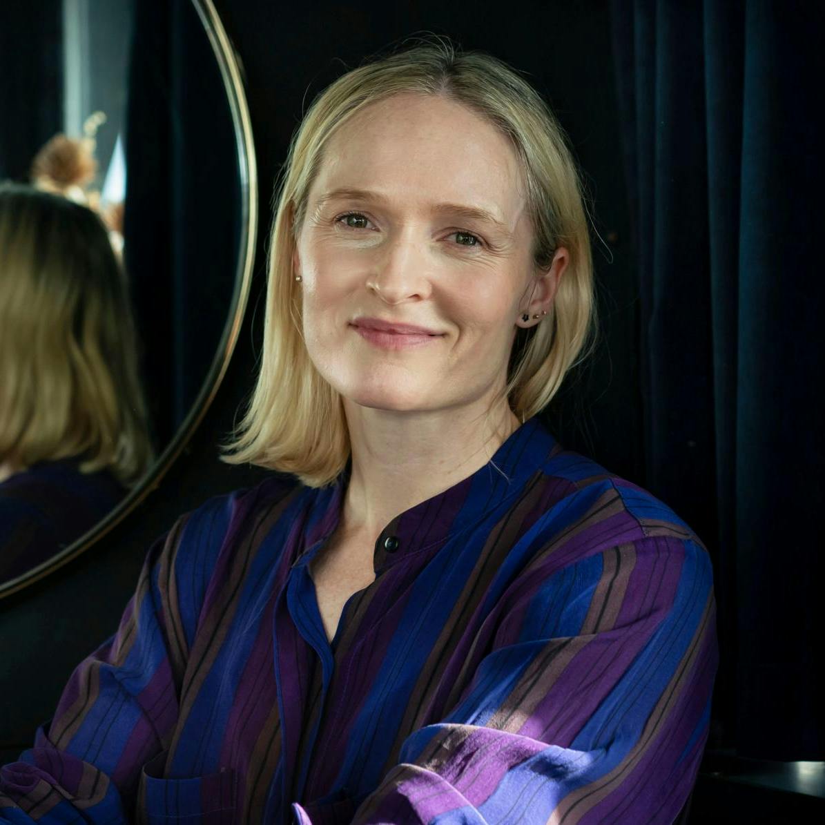 Mille Hoffmeyer Lehfeldt, 43, kan for tiden ses i rollen som Vita Mosholt i DR’s ”Carmen Curlers”. Da serien blev optaget, gennemgik Lehfeldt en svær tid, da hendes far var syg og døde.