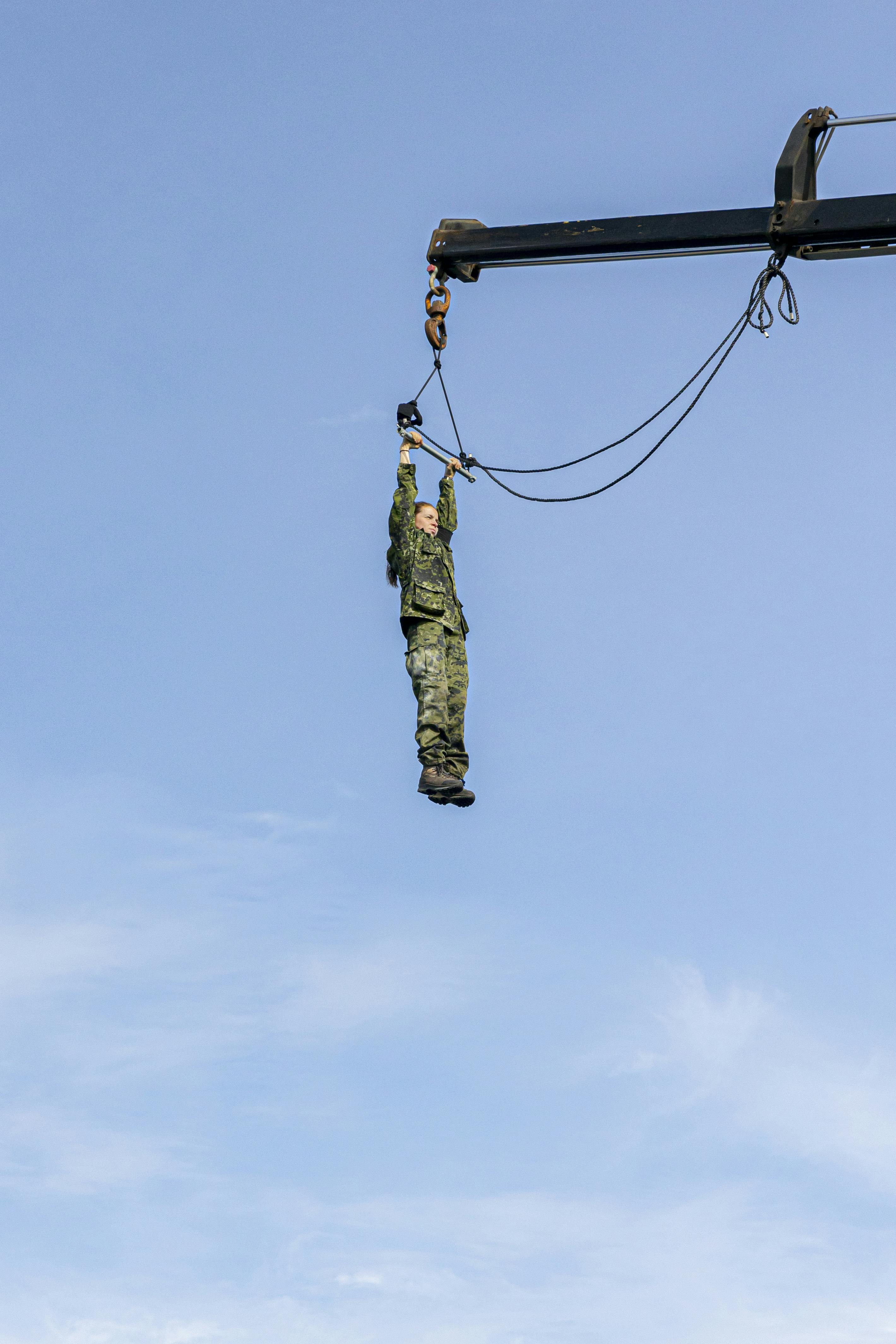 Frit fald var ikke Ulrikkes spidskompetencer inden "Korpset". Som afslutning slap hun dog grebet 18 meter over vandets overflade.