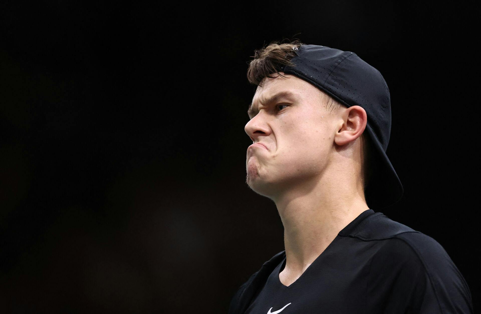 Tennis - ATP Masters 1000 - Paris Masters - AccorHotels Arena, Paris, France - November 3, 2023 Denmark's Holger Rune reacts during his quarter final match against Serbia's Novak Djokovic REUTERS/Stephanie Lecocq