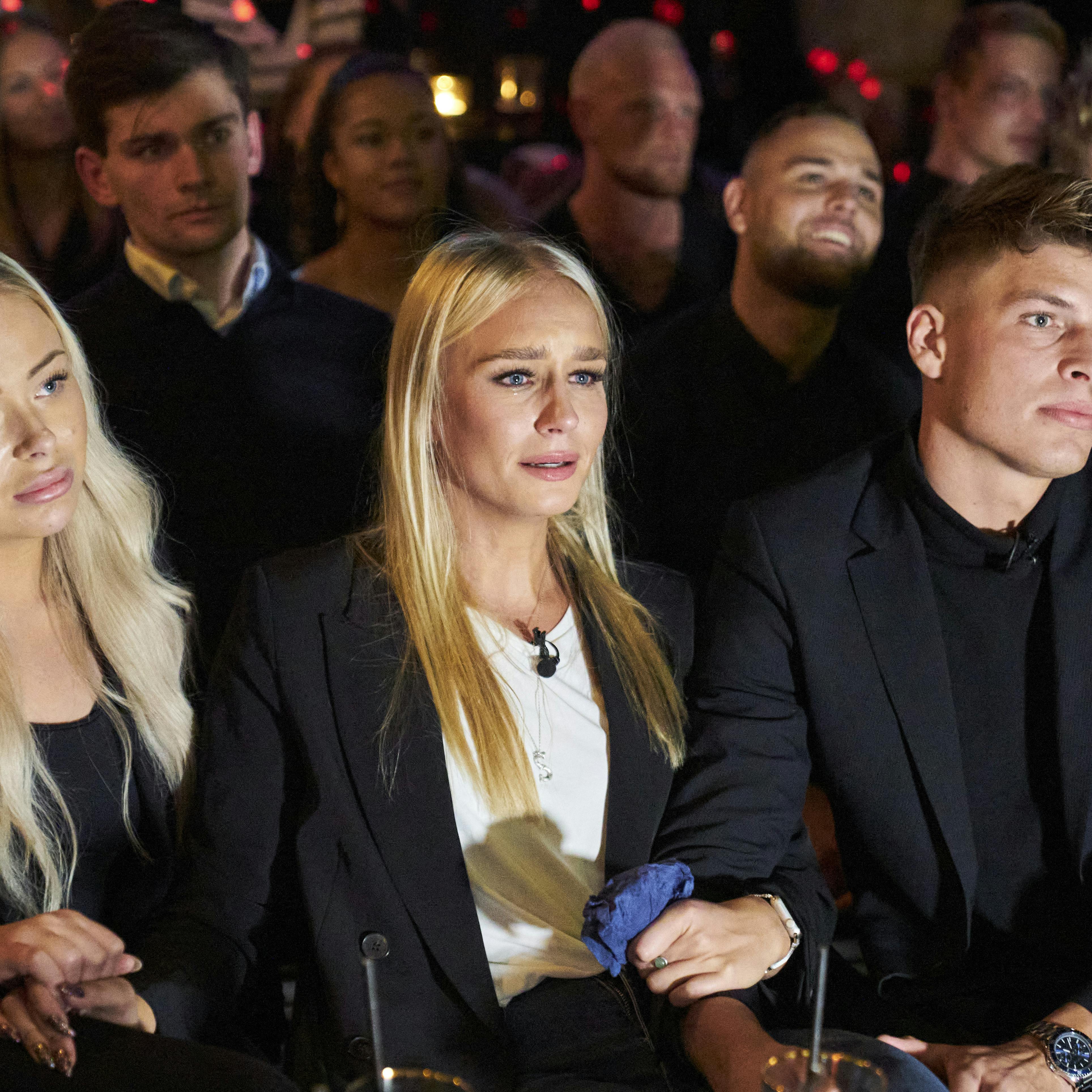 Sille Nimholm og David Jarsbo til pressevisningen af finalen, hvor han smed kuglen og stak af med alle 500.000 kroner.