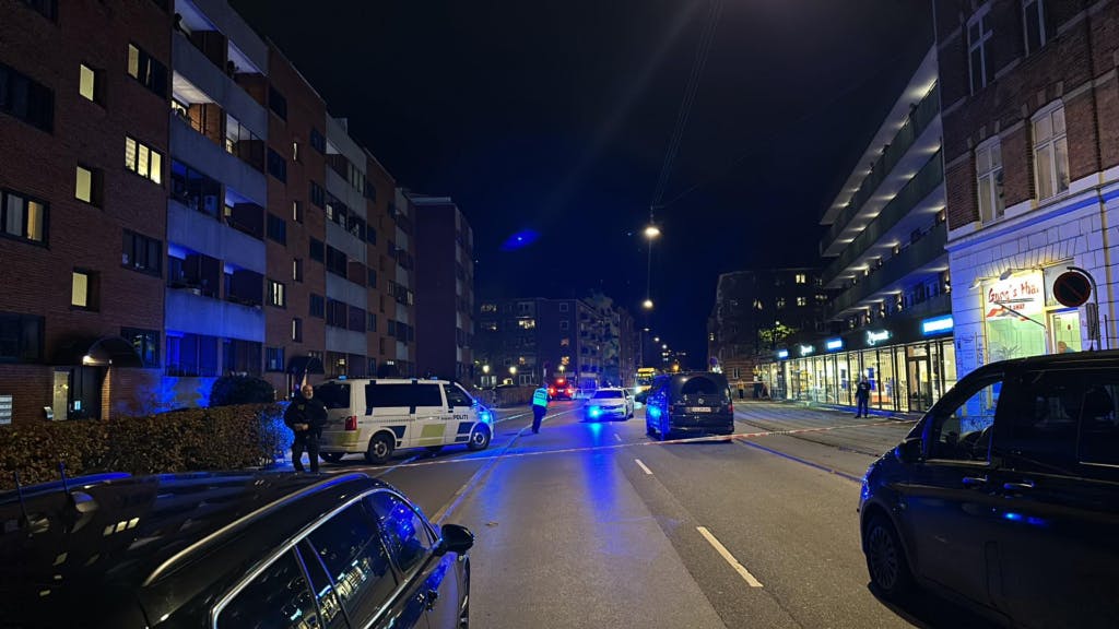 Den 23-årige storebror var ikke i livsfare, men han er blevet opereret.&nbsp;