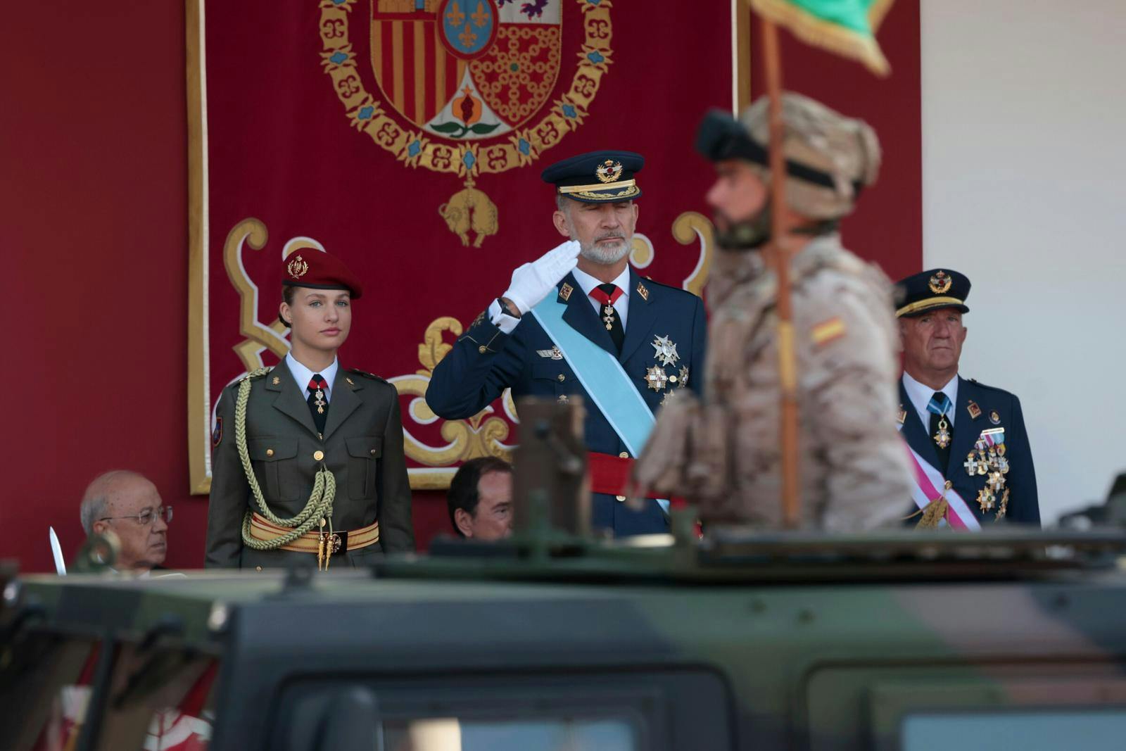 Kong Felipe har sin datter, kronprinsesse Leonor, med til mange officielle begivenheder. Og hun ser ud til at trives i rollen som tronfølger.
