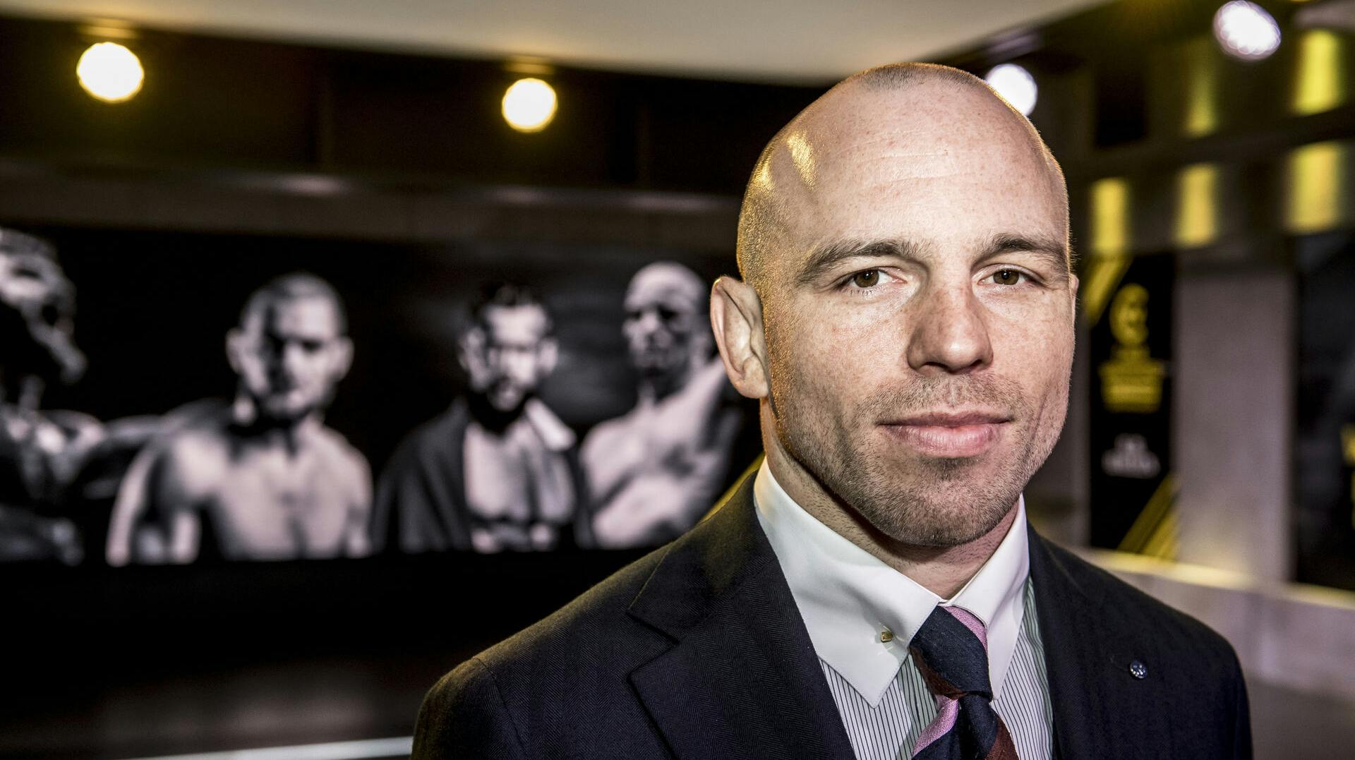 Mark O. Madsen glæder sig til at komme i kamp natten til søndag. 