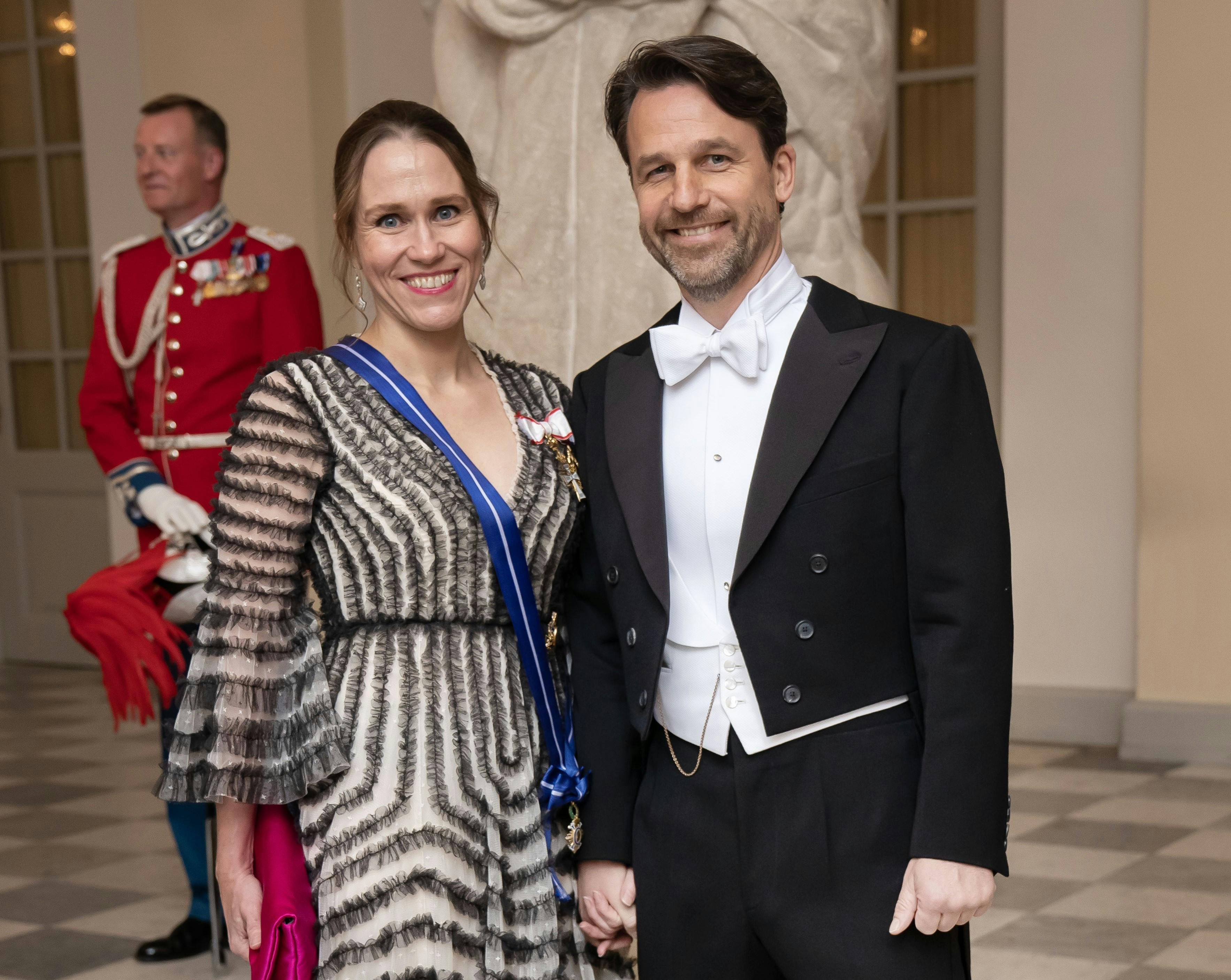 Barbara Bertelsen havde kæresten Theis Bober med på Christiansborgs Slot, da der mandag aften blev afholdt gallataffel.
