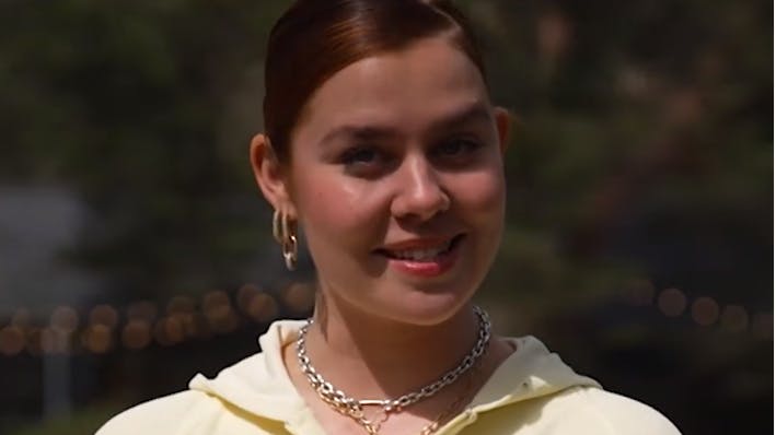 Anna Lin prøver nu kræfter med værtstjansen på et realityprogram. Mon ikke hun også nailer dén?