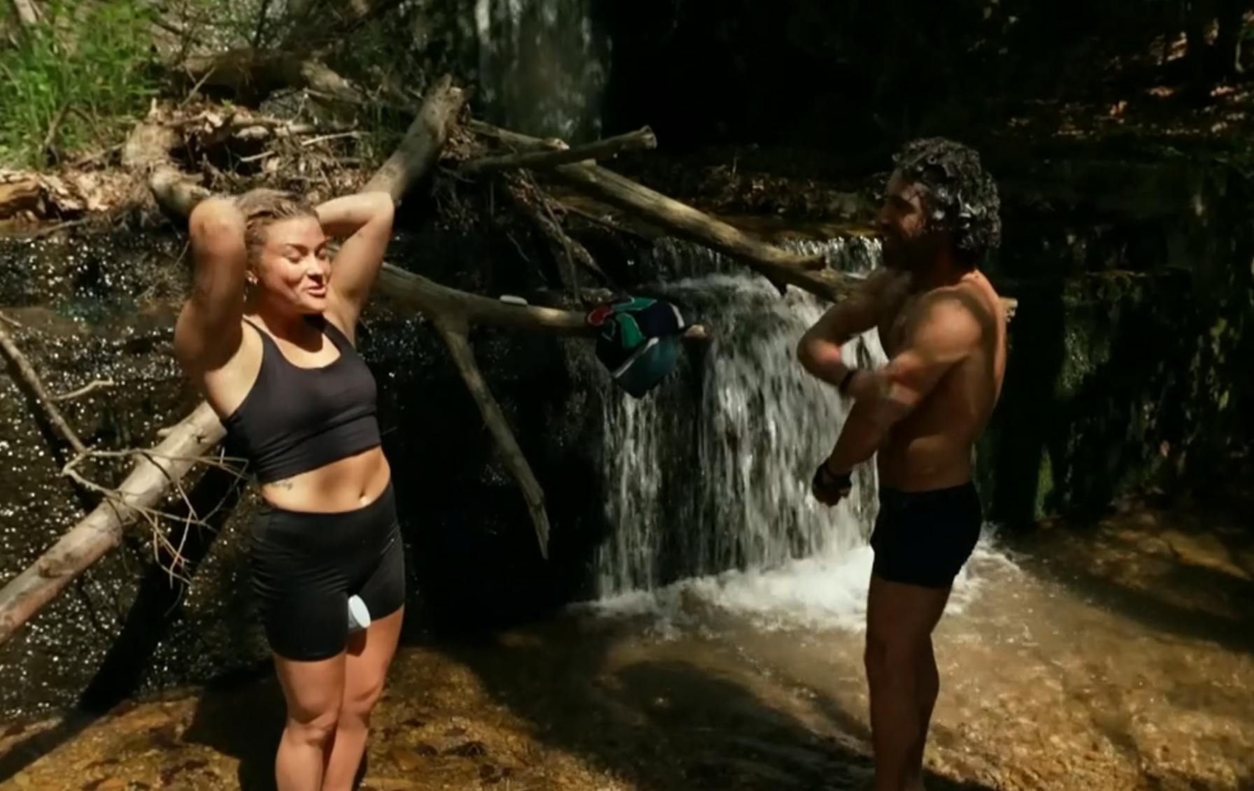 Rebecca og Semko fik hurtigt et godt øje til hinanden i "Flokken".