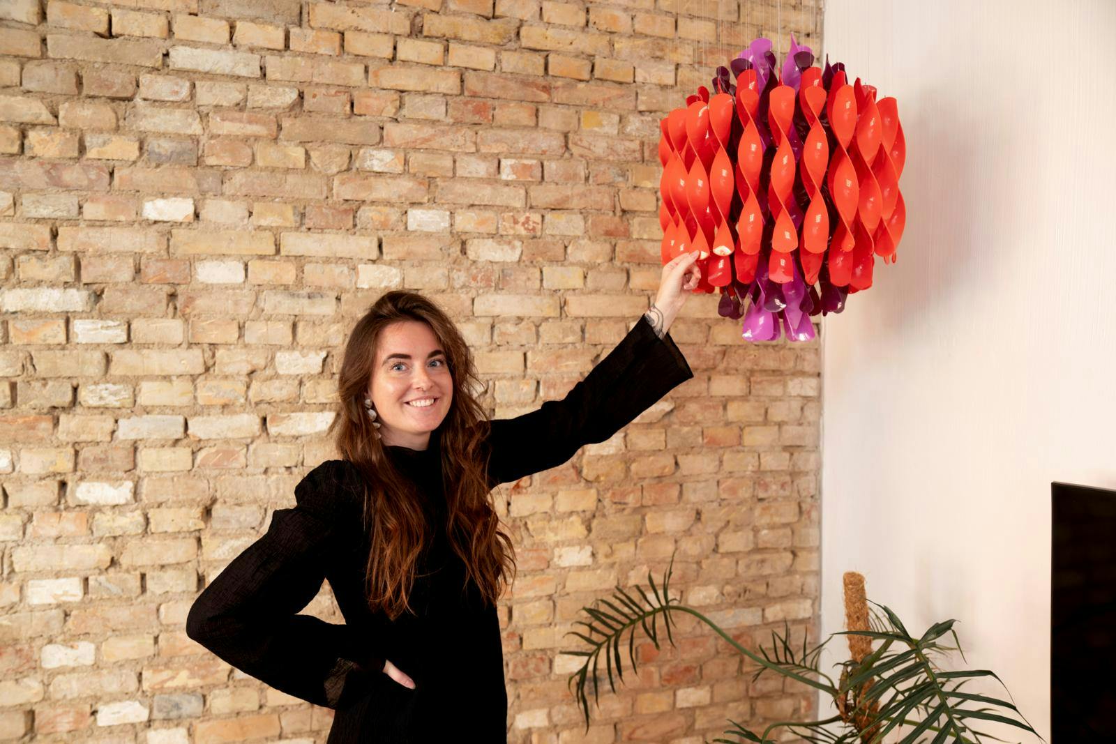 Det kæreste eje er denne sjældne Verner Panton-lampe, som ikke længere bliver produceret.