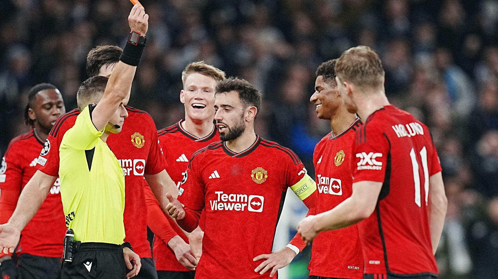 Det røde kort til Marcus Rashford har vendt fuldstændig op og ned på kampen.