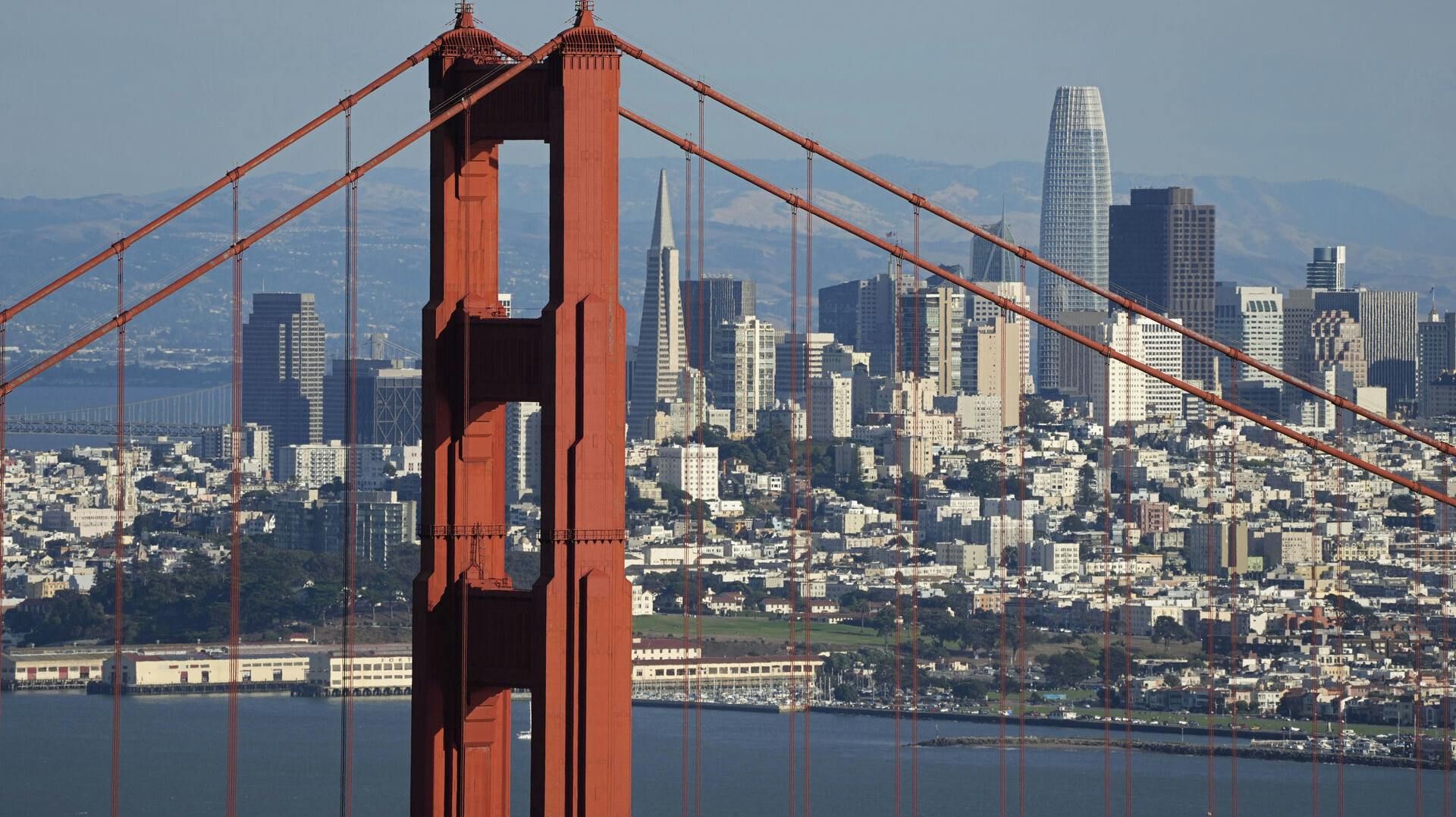 Et stålnet på Golden Gate Bridge skal nu redde menneskeliv.