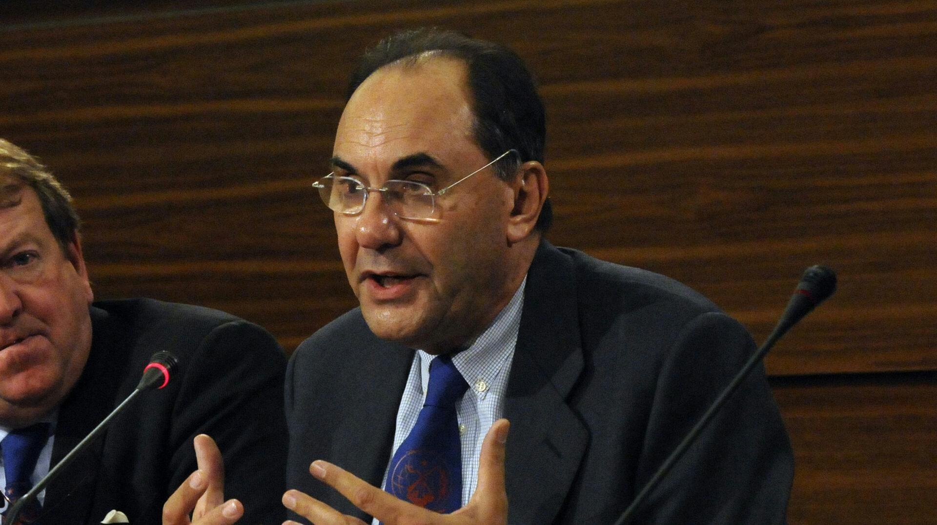 Den tidligere vicepræsident for EU Alejo Vidal-Quadras er torsdag blevet skudt i hovedet på åben gade i Madrid.