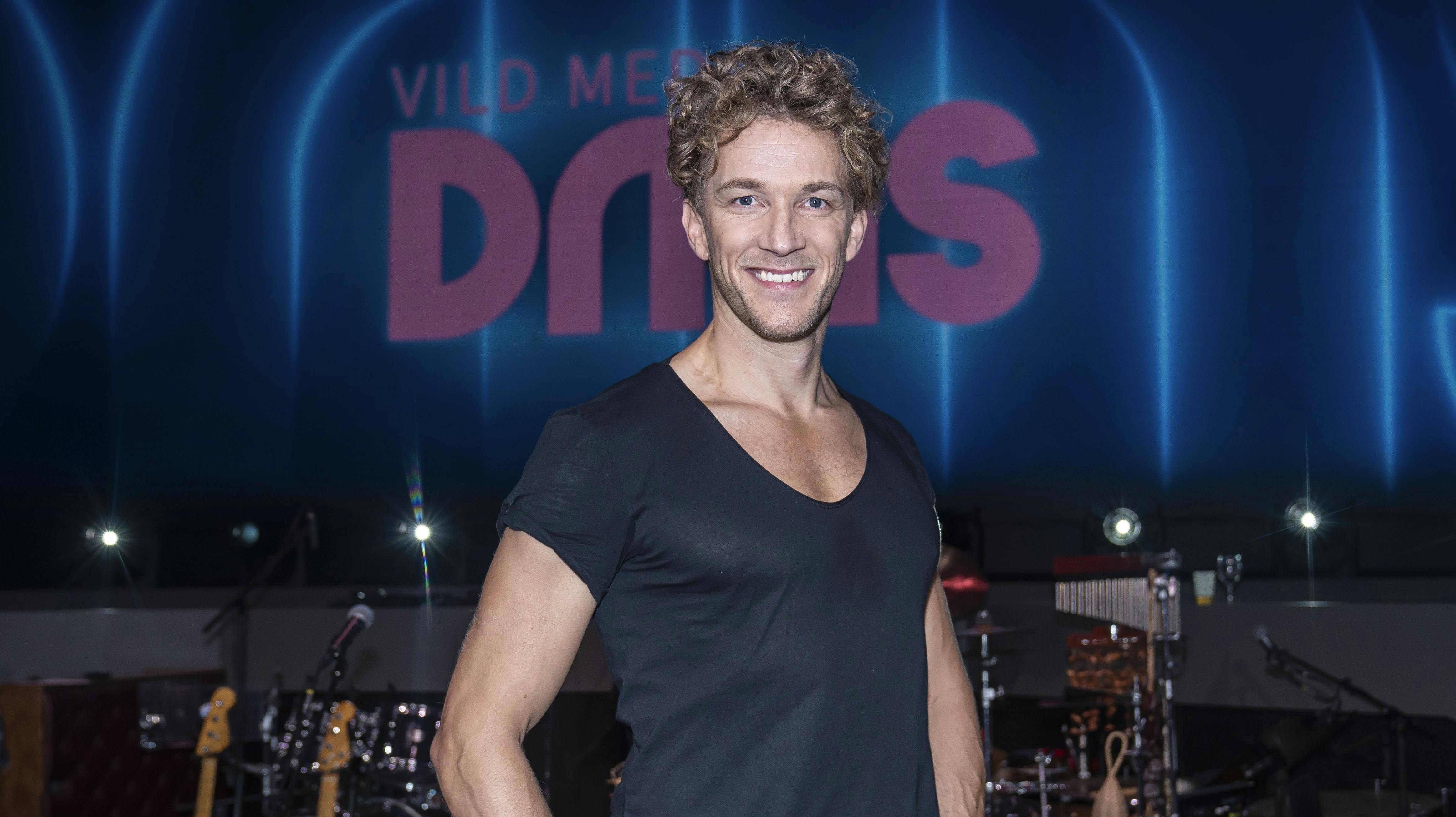 Michael Olesen er gæstedommer i aftenens "Vild med dans".