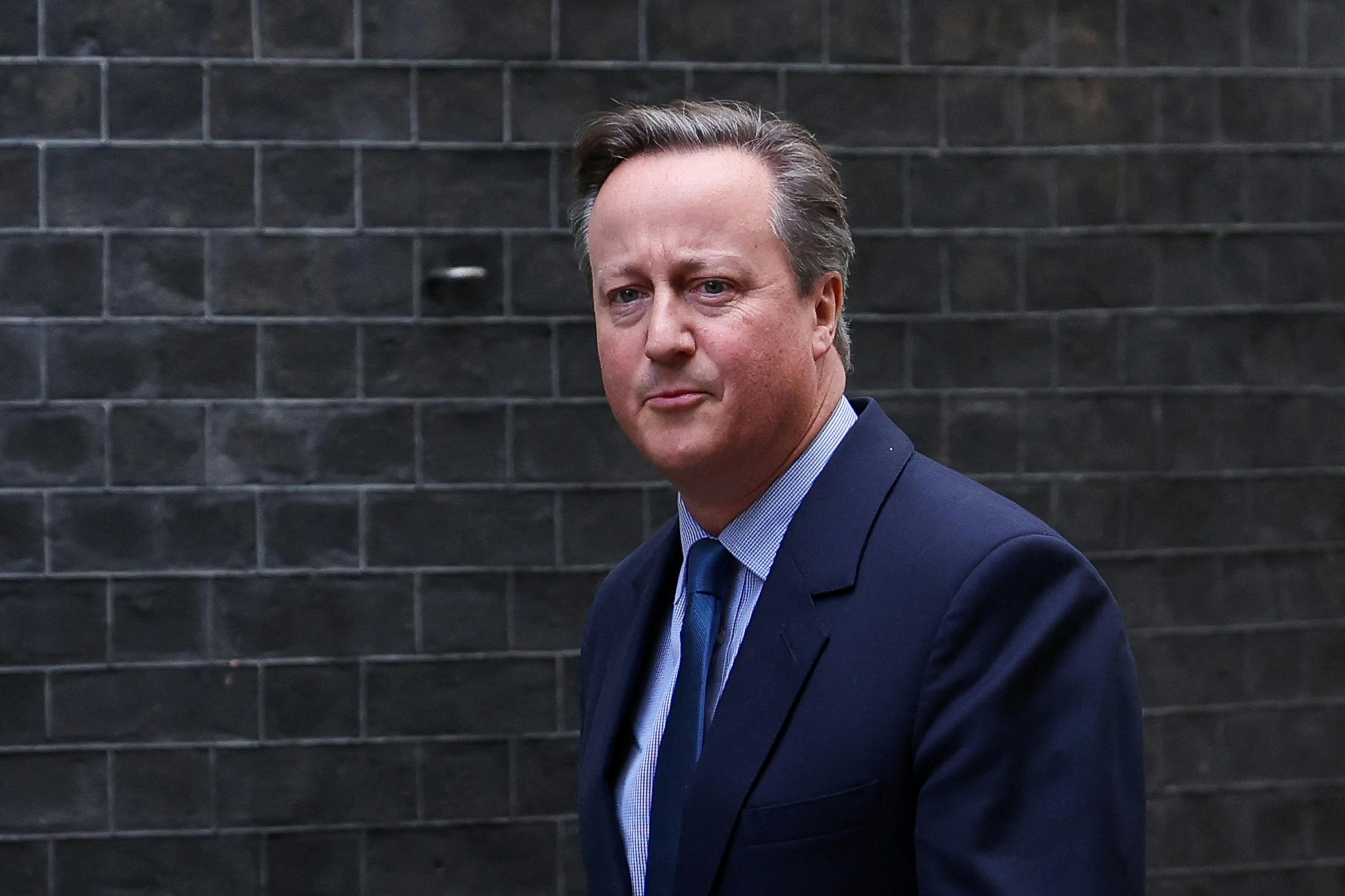 en avis mener at vide, at David Cameron gør sensationelt comeback.