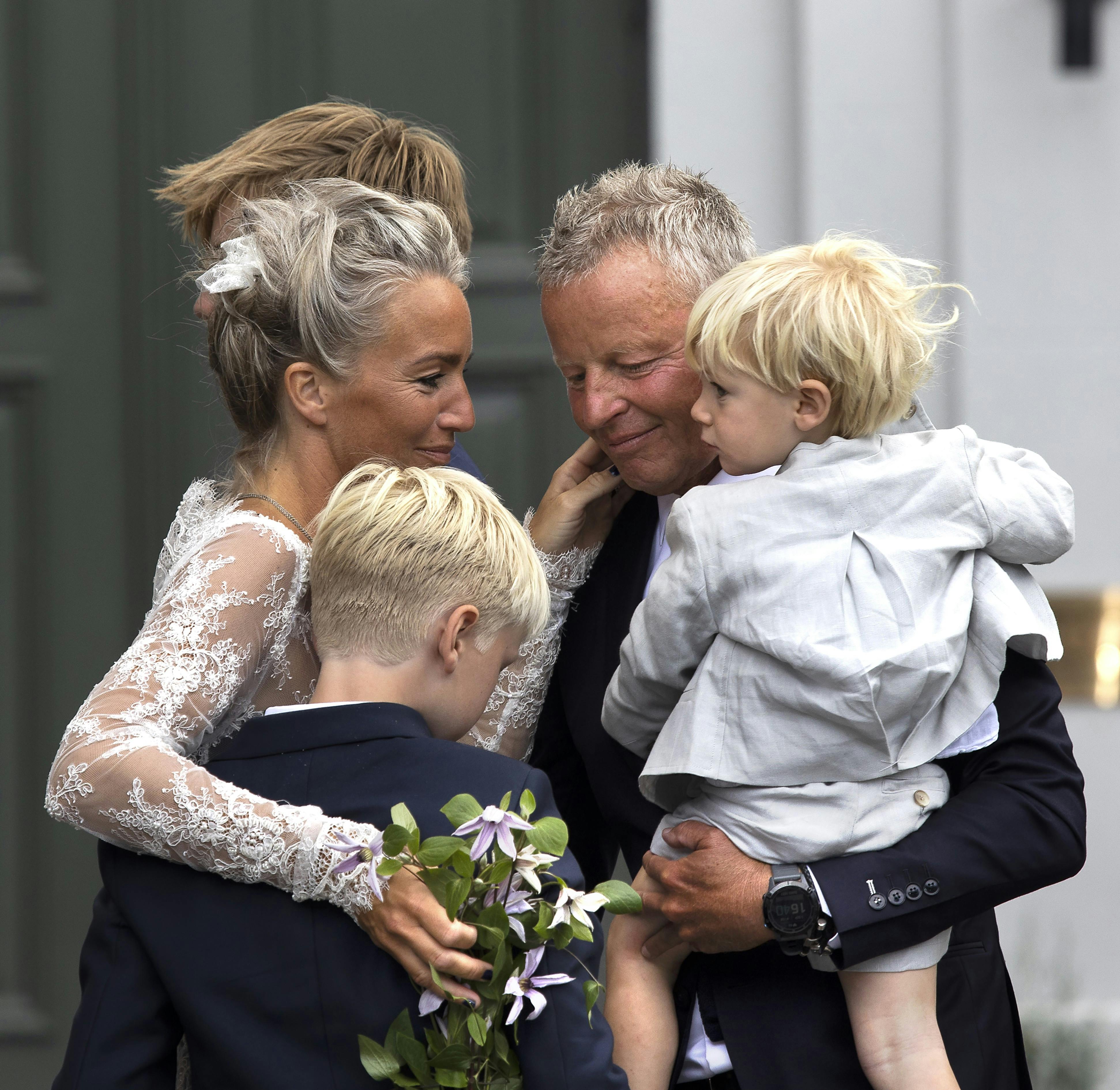 De to elskere blev gift i Garnisonskirken i København.