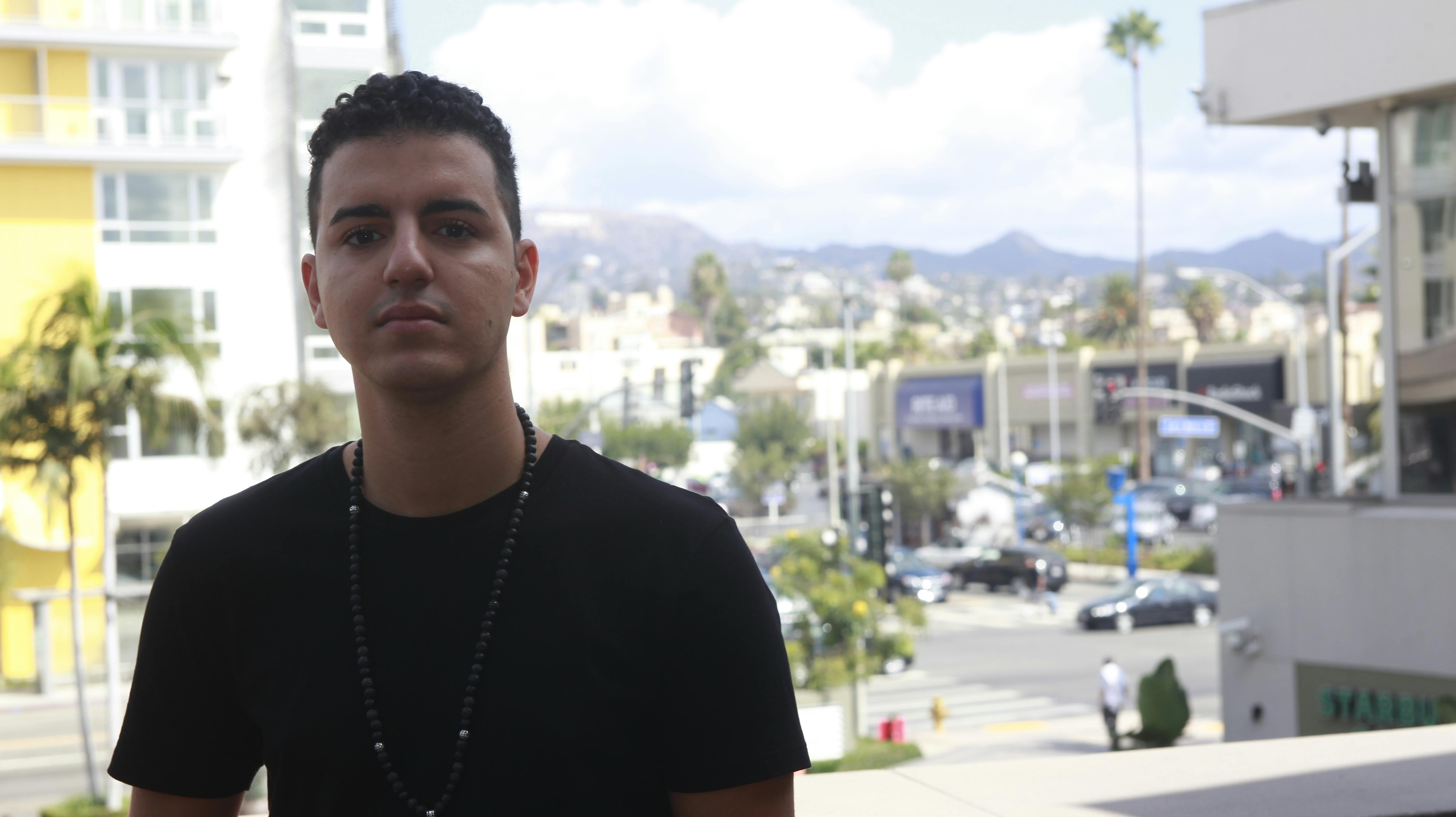 Basim er 31 år gammel.