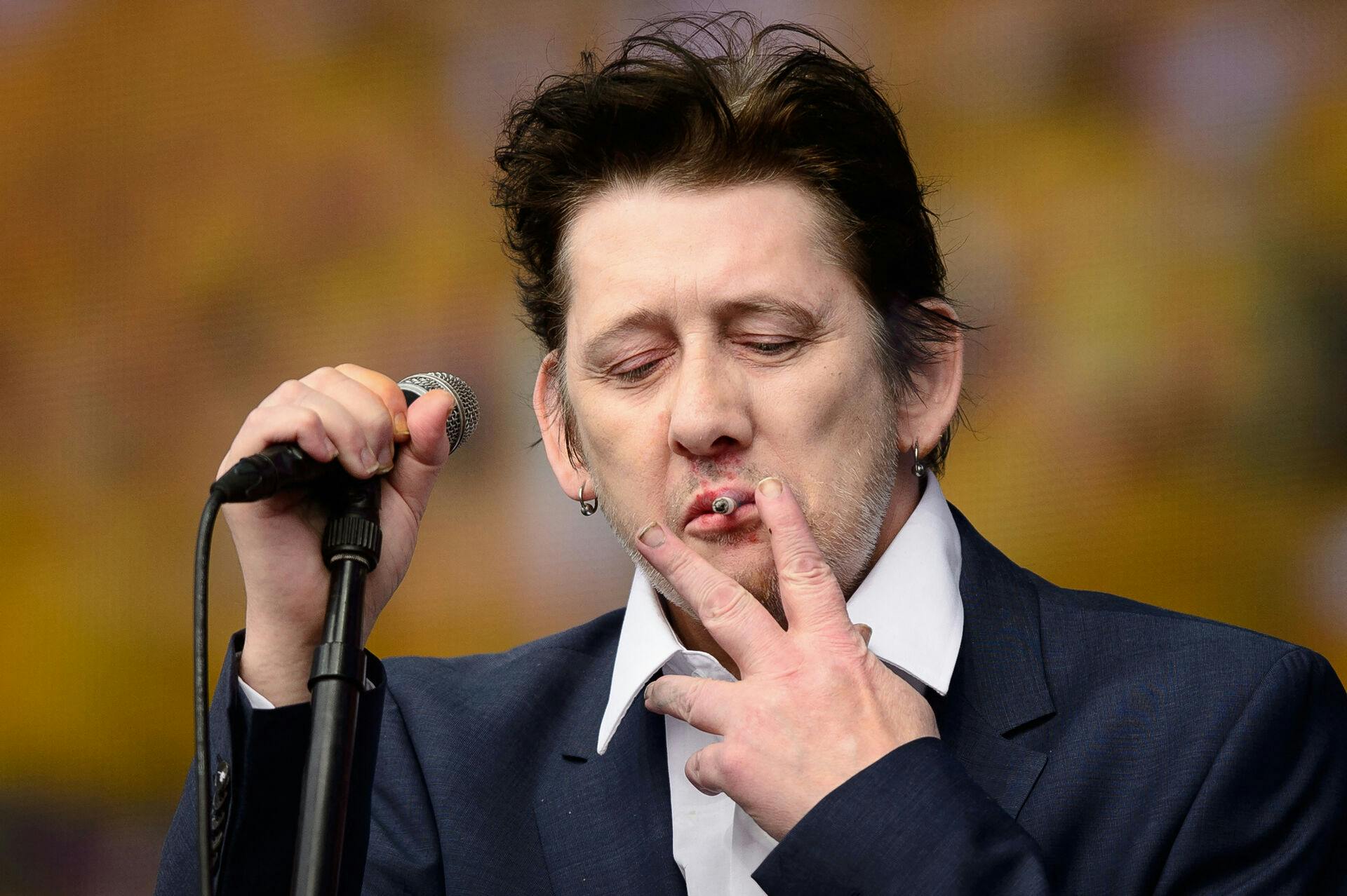 For ni år siden så Shane MacGowan noget anderledes ud.