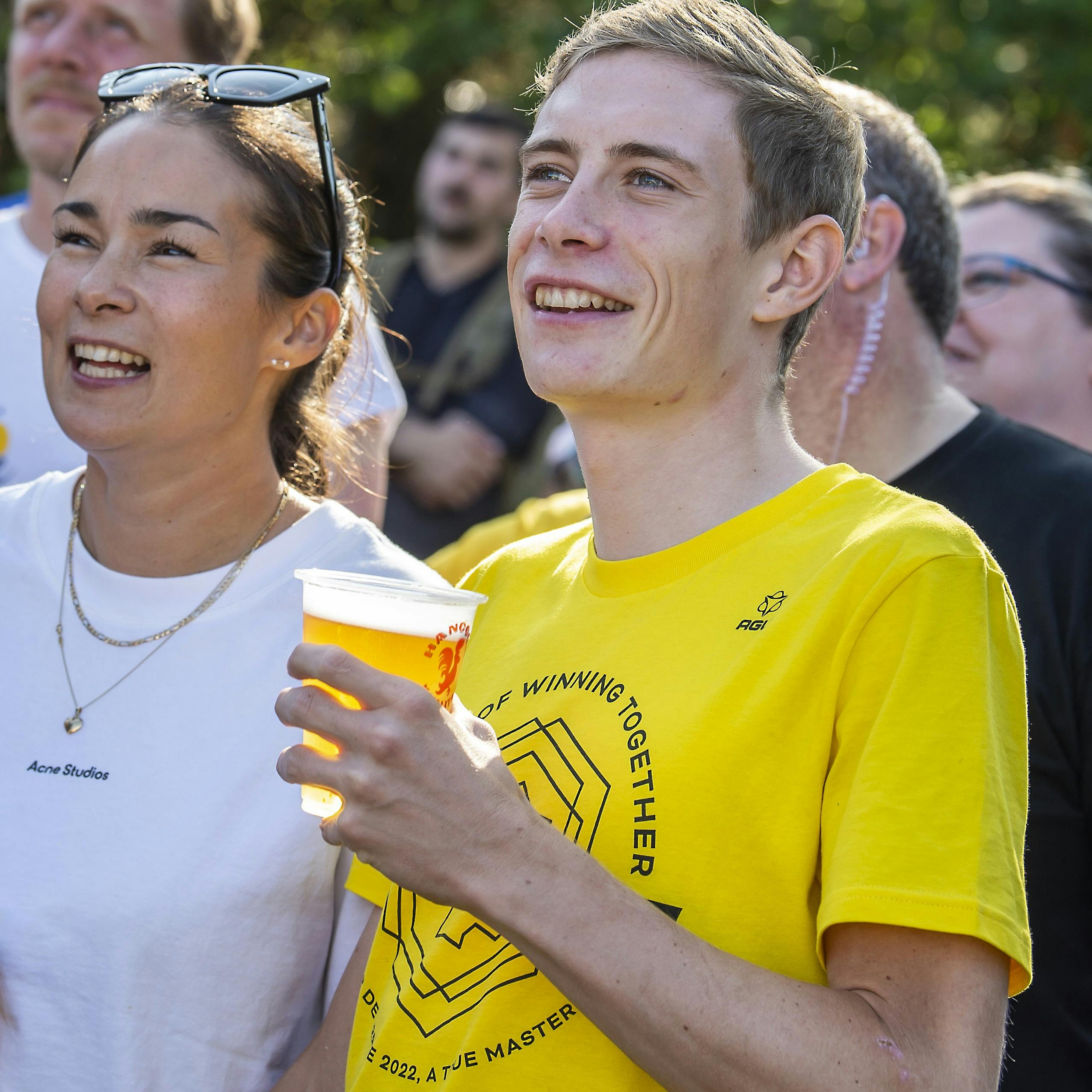 Jonas og Trine blev gift tidligere på året. Brylluppet har de dog holdt godt skjult, men nu sætter Jonas Vingegaard lidt flere ord på sommerens fest.