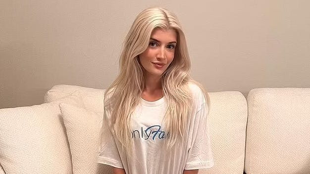 Sami Sheen oprettede sidste år en profil på OnlyFans. Nu har hun fået lavet nye bryster.