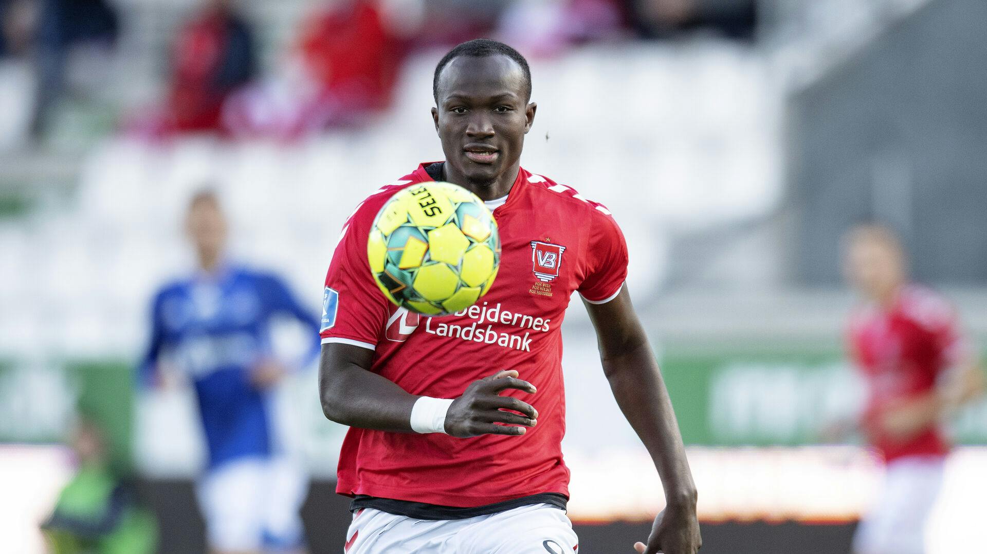 Den tidligere Vejle-angriber Raphael Dwamena havde før sin død i sidste uge fået bortopereret en hjertestarter.