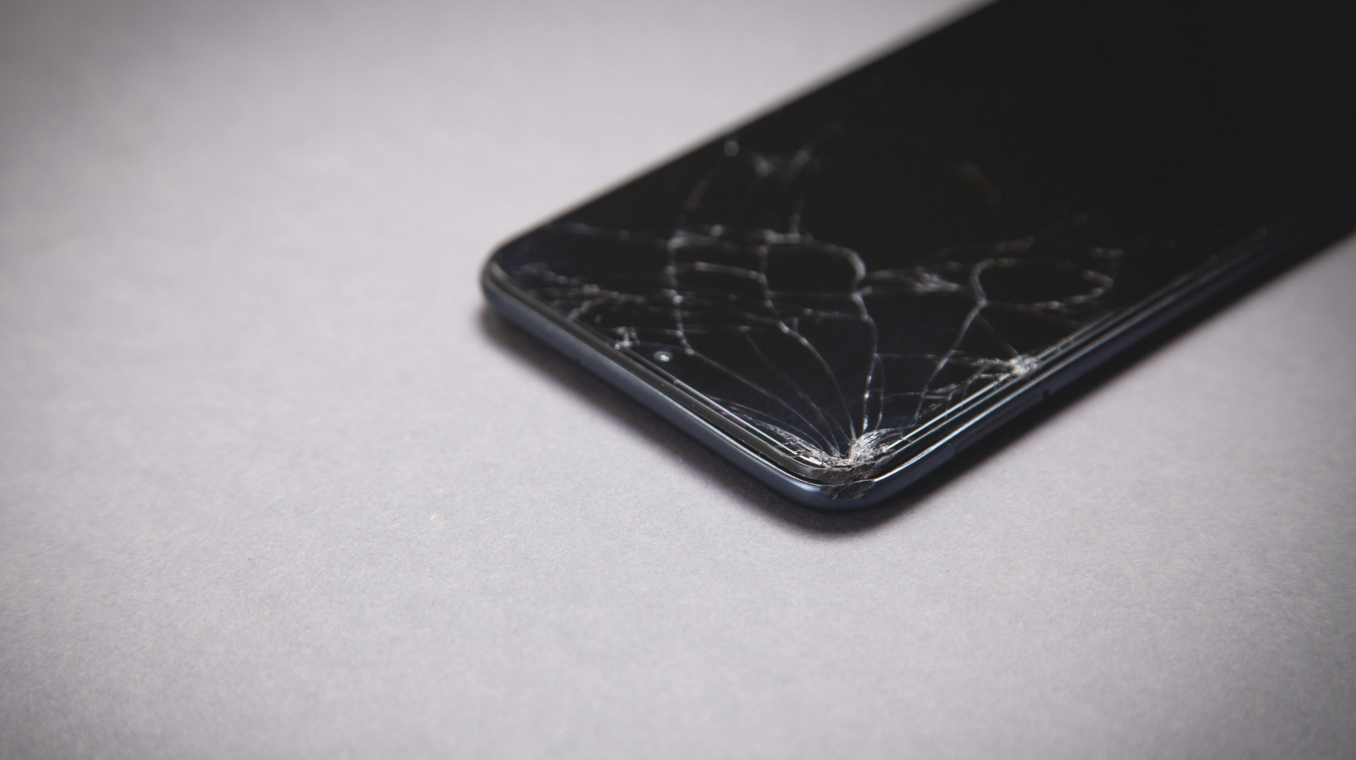 Det kan nu blive nemmere at få repareret din iPhone.