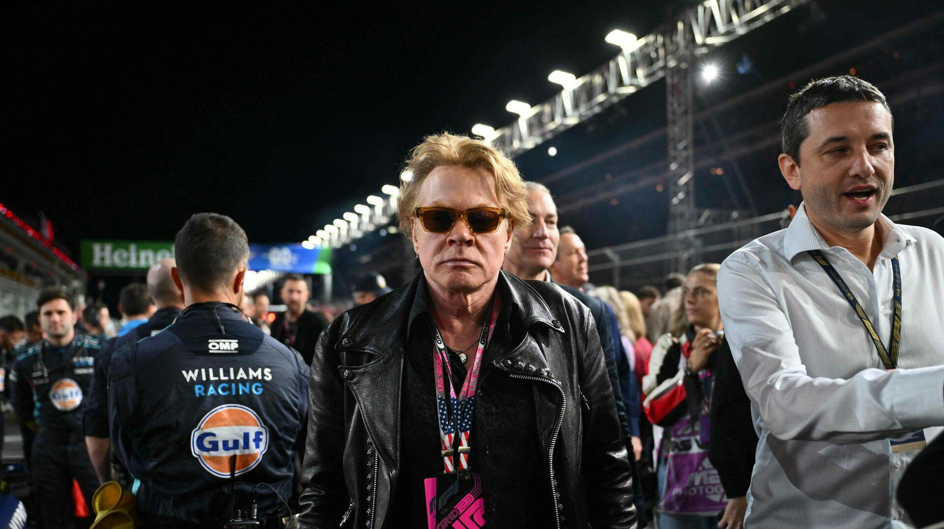 Guns N' Roses-sangeren Axl Rose er blevet sagsøgt.