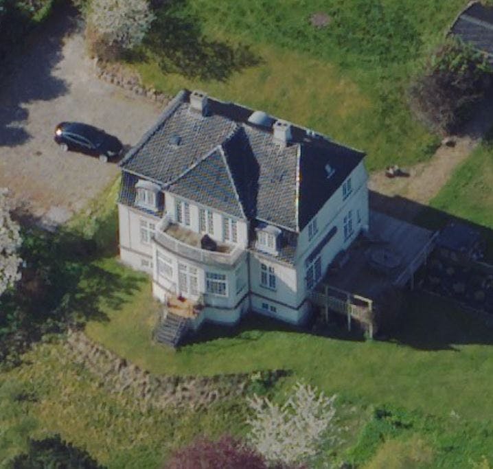 Pierre-Emile Højbjerg sikrede sig et prisnedslag på over en million kroner, da han købte villaen.