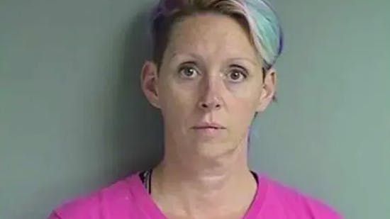 Jaydee blev anholdt, fordi hun gav sin mor en pistol og opfordrede hende til at begå selvmord