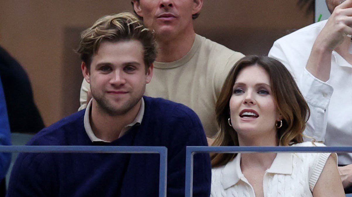 Tennis - U.S. Open - Flushing Meadows, New York, United States - September 10, 2023 Actor Leo Woodall and actress Meghann Fahy attend the final match between Russia's Daniil Medvedev and Serbia's Novak Djokovic REUTERS/Mike Segar