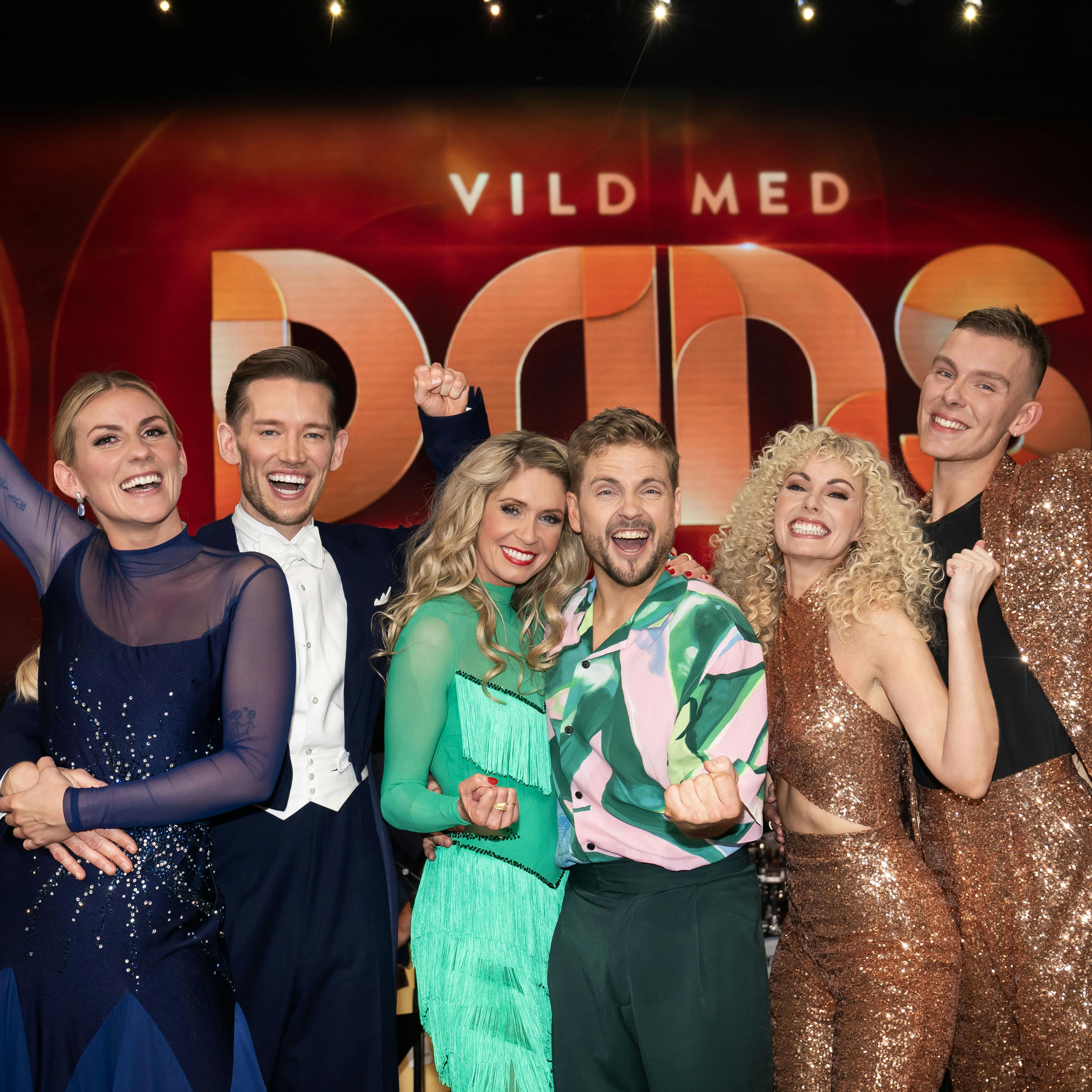 Bliver det Mette og Morten, Kasper og Karina eller Fredrik og Jenna som lover med titlen som "Vild med dans" 2023-vindere? Det finder vi ud af fredag aften, og du kan følge det hele i SE og HØRs liveblog her!