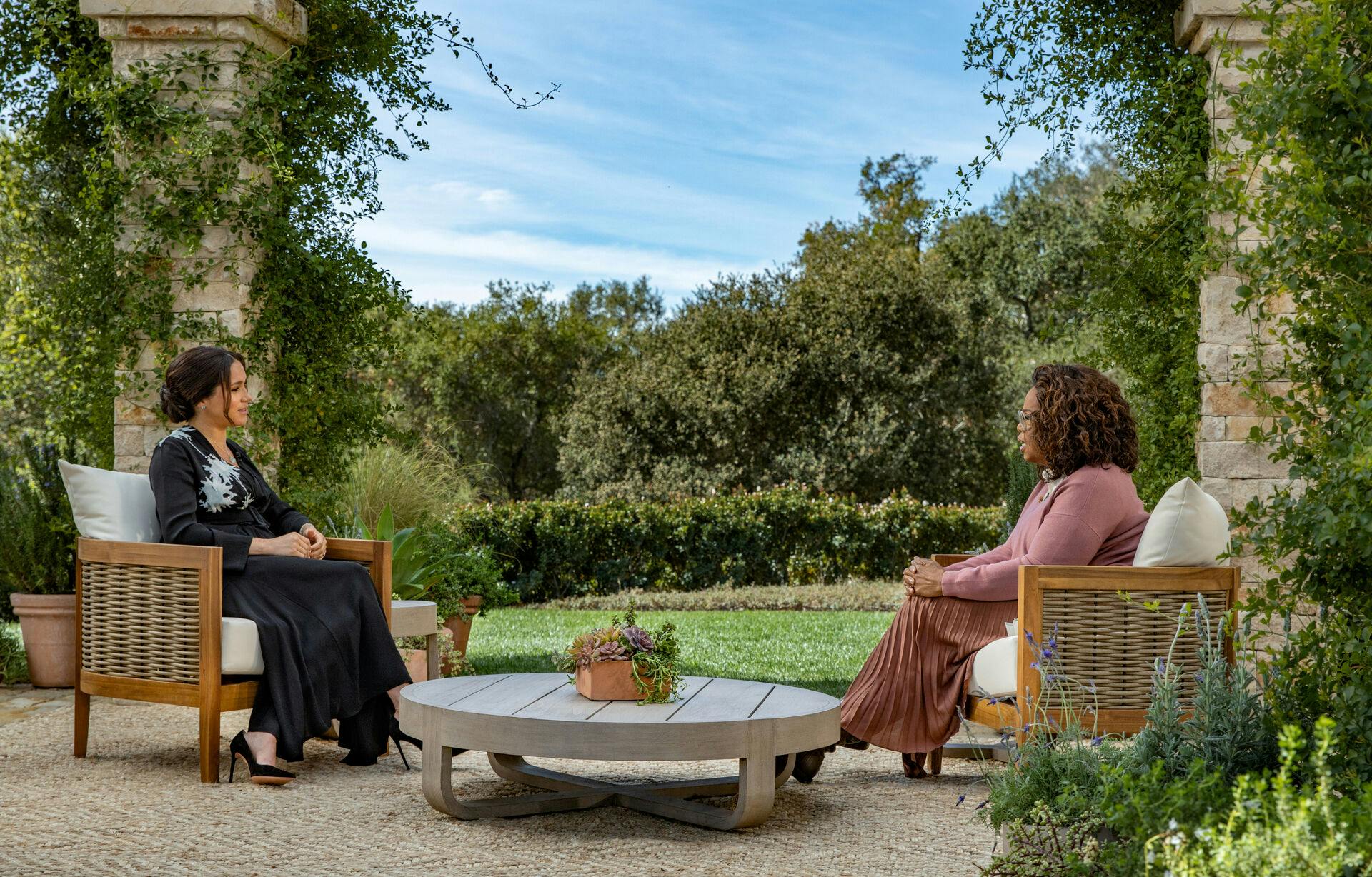 Informationerne, som Meghan gav til Oprah Winfrey under et eksplositivt interview, bliver nu udbygget i den afslørende bog.