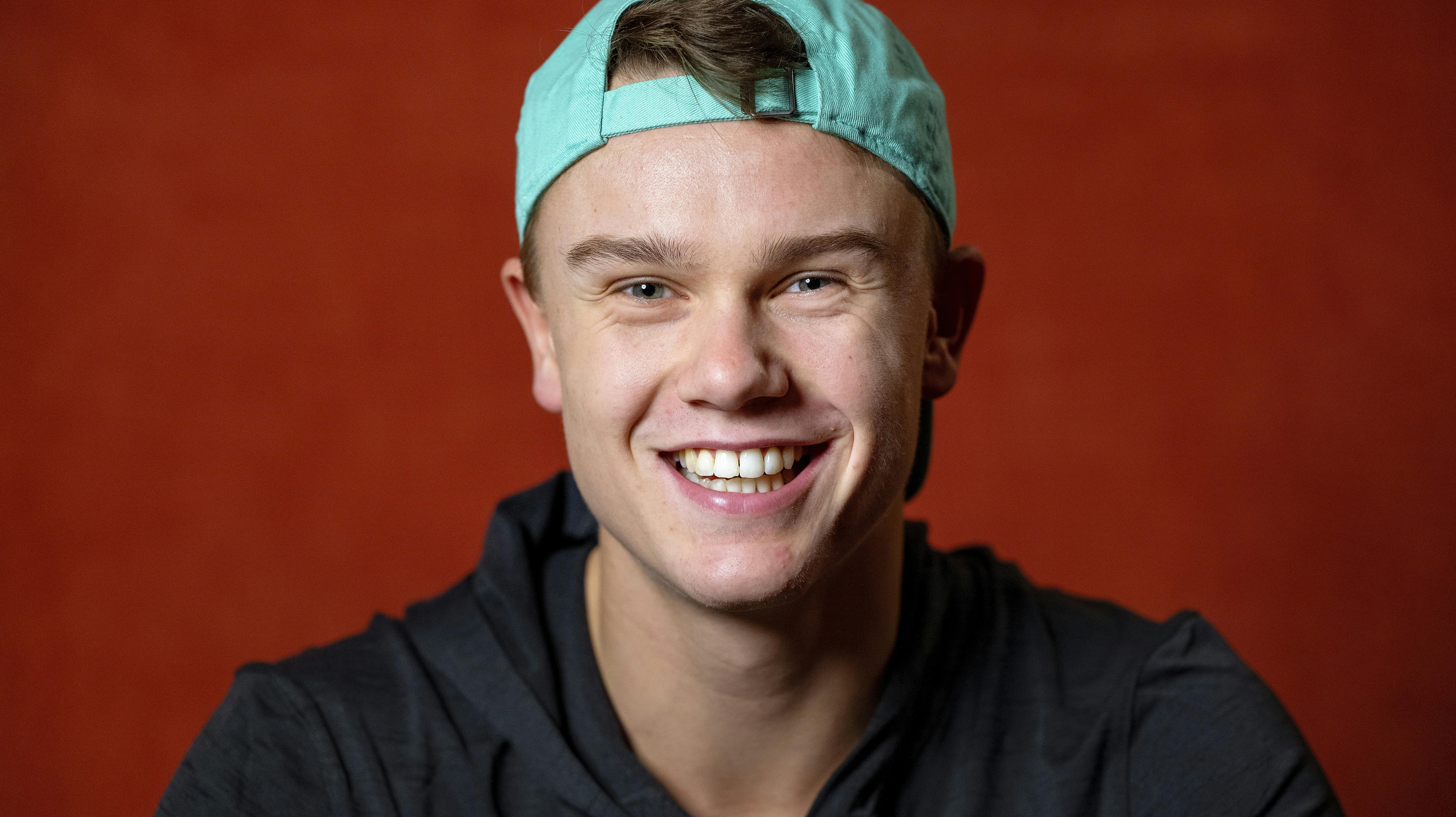 Holger Rune holder ikke igen, når han fortæller om mor Anekes betydning for ham og hans karriere.