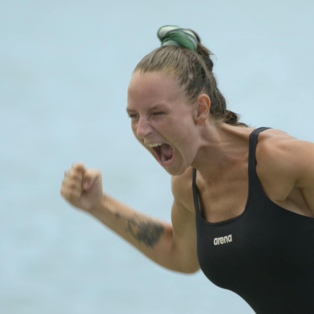 Pia efter den klassiske "Robinson"-disciplin Planken.