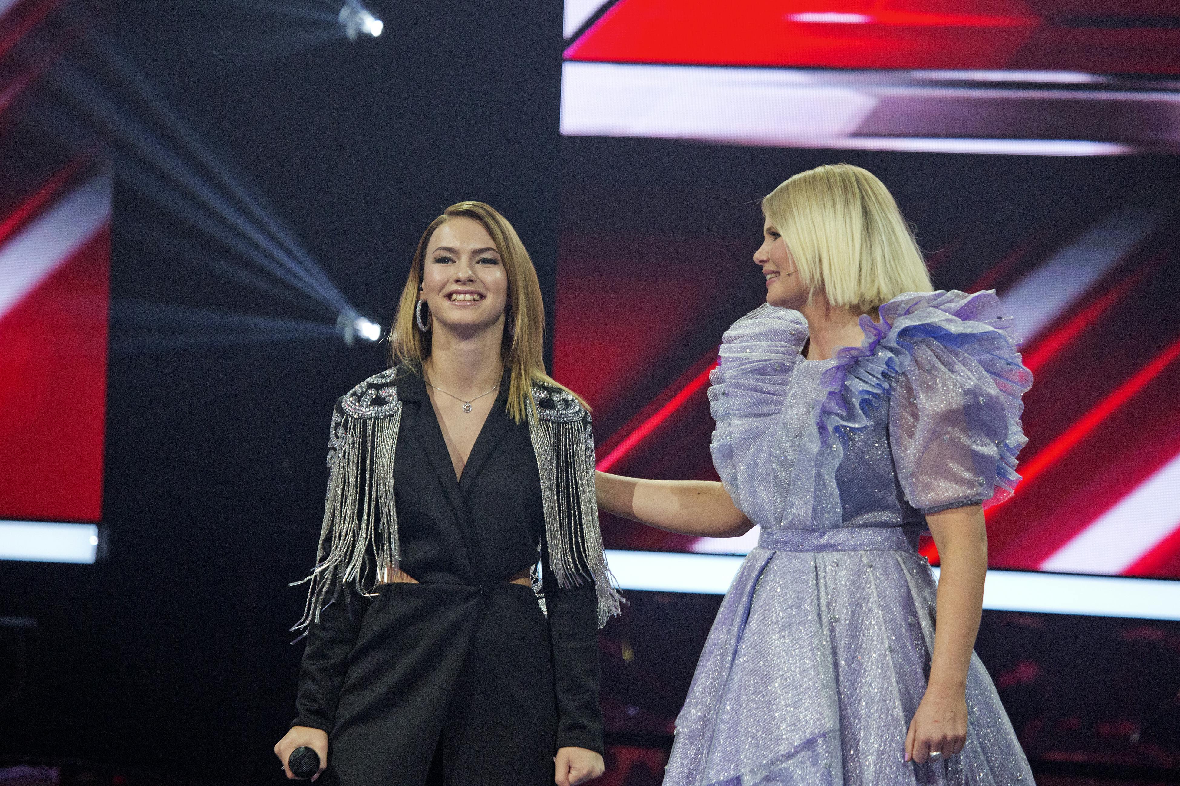 X Factor 2020 Finale. Oh Land, Ankerstjerne, Blachman og Sofie Linde. Lucas, Alma Agger, Mathilde Caffey, Emil Wismann