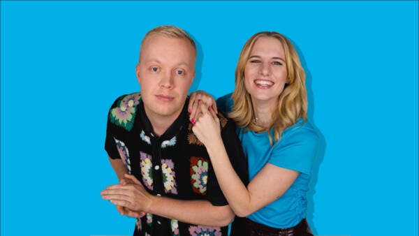 Frederik Hjerrild og Frederikke Muff er værter på "Formiddagen med Frederik og Frederikke".