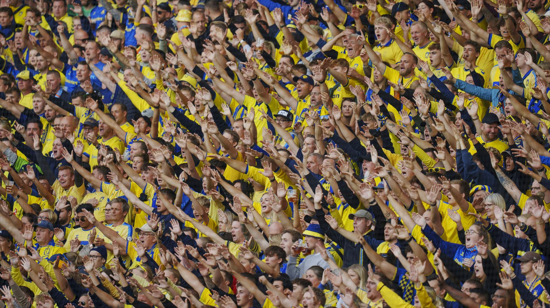 Brøndby-fans vil blive tilbageholdt efter pokalkampen mod AGF. 