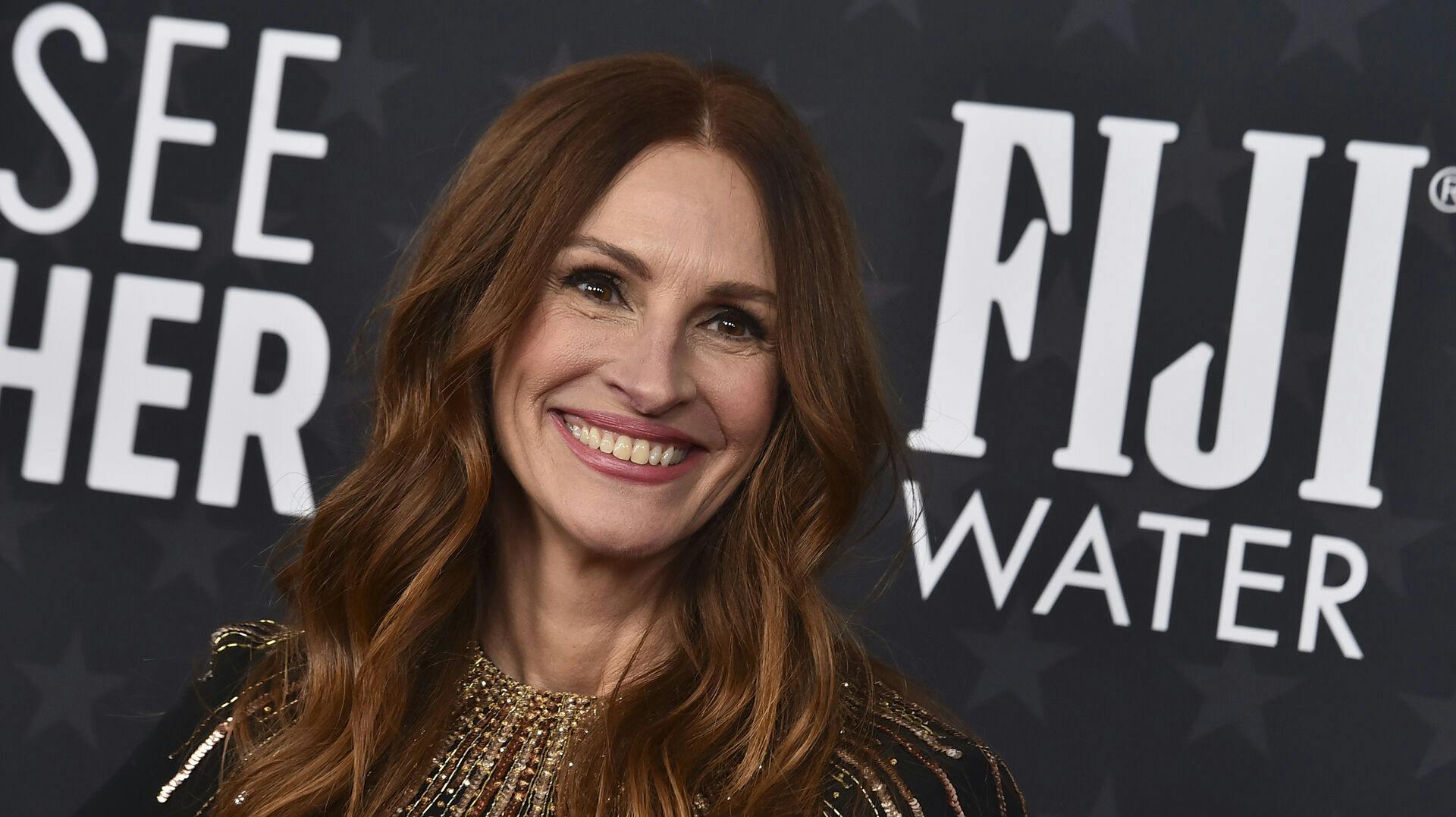 Julia Roberts arrives at the 28th annual Critics Choice Awards at The Fairmont Century Plaza Hotel on Sunday, Jan. 15, 2023, in Los Angeles. (Photo by Jordan Strauss/Invision/AP)