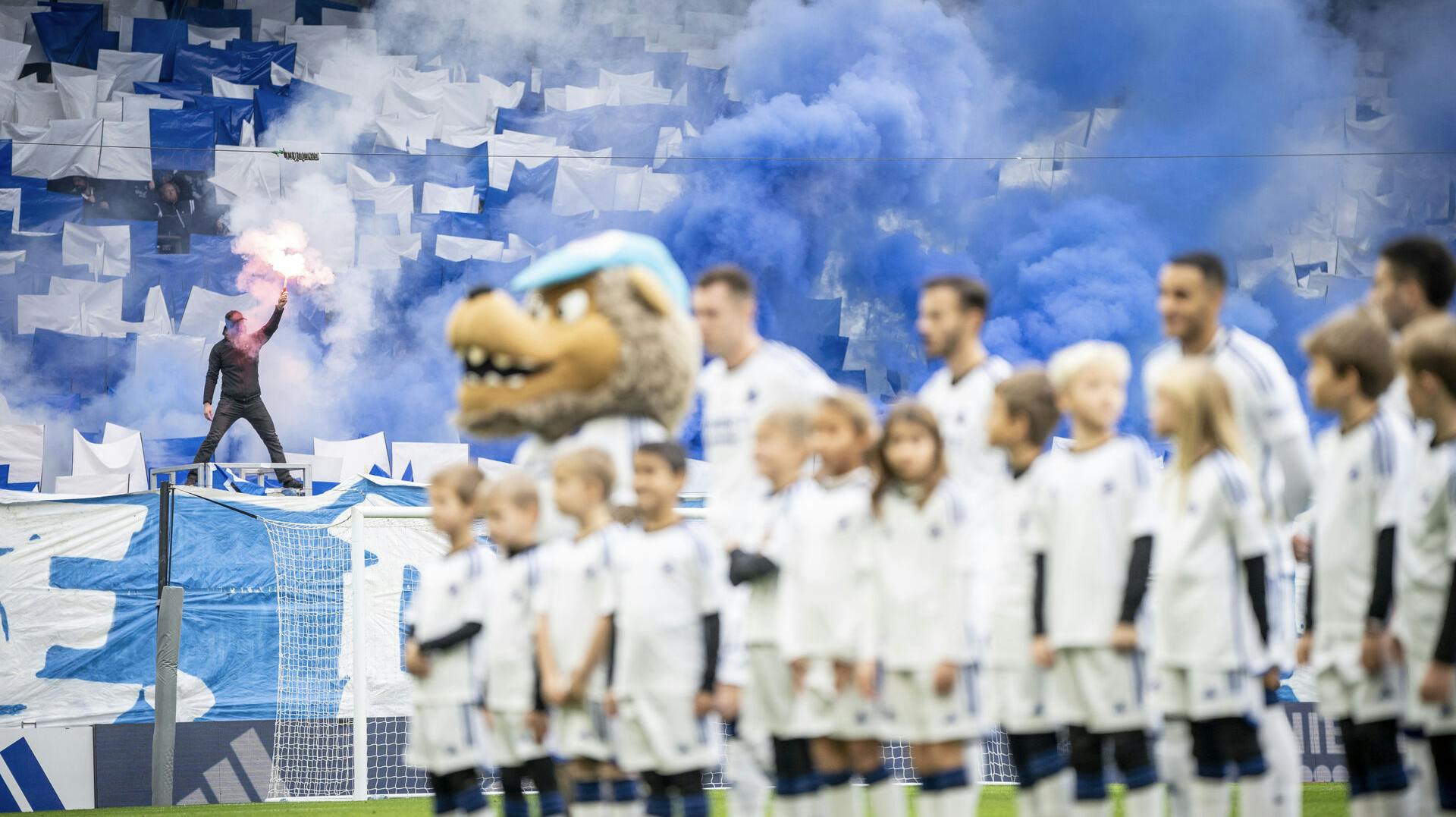 FC Københavns fans før 3F Superliga-kampen mellem FC København og Brøndby IF i Parken i København, søndag den 12. november 2023. (Foto: Mads Claus Rasmussen/Ritzau Scanpix)