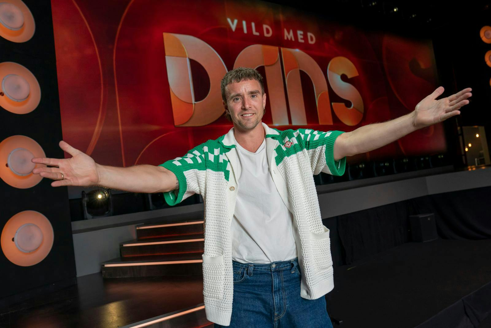 Om nogen glæder han sig i denne tid. For Martin Johannes Larsen, 33, er med egne ord et ”kæmpe julemenneske” – og derfor bliver and, alamande og alt det andet præcis som det plejer hos forældrene i Assens.