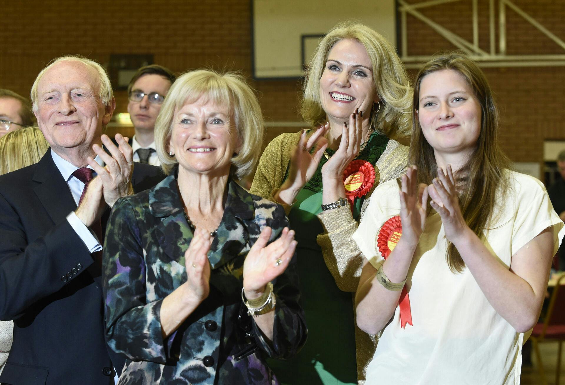 Helle Thorning-Schmidt med sin svigermor Glenys Kinnock og svigerfar Neil Kinnock i maj 2015.