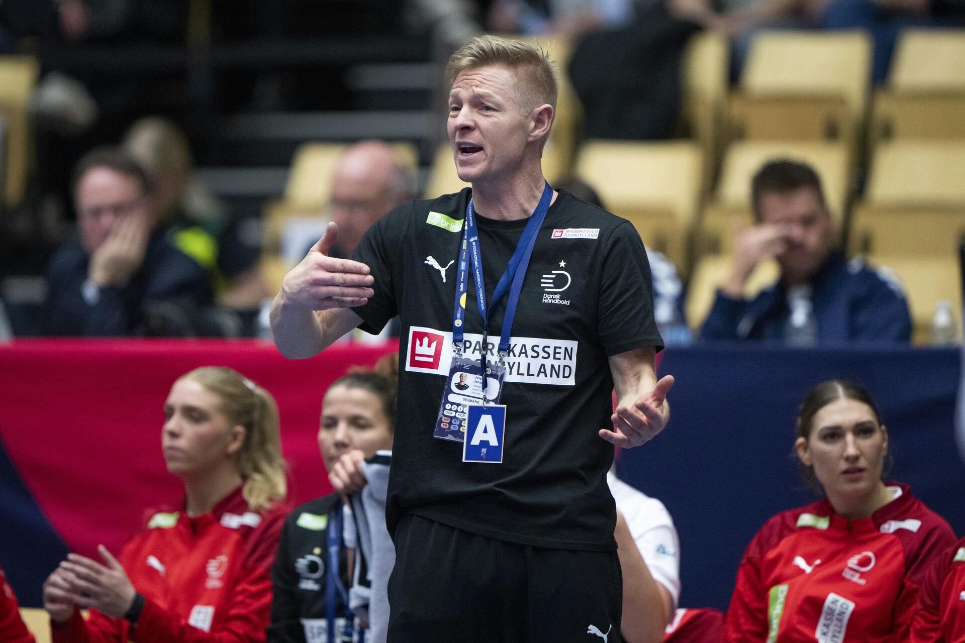 Jesper Jensen forstår godt, at søndagens VM-kamp mod Chile ikke var noget stort trækplaster.